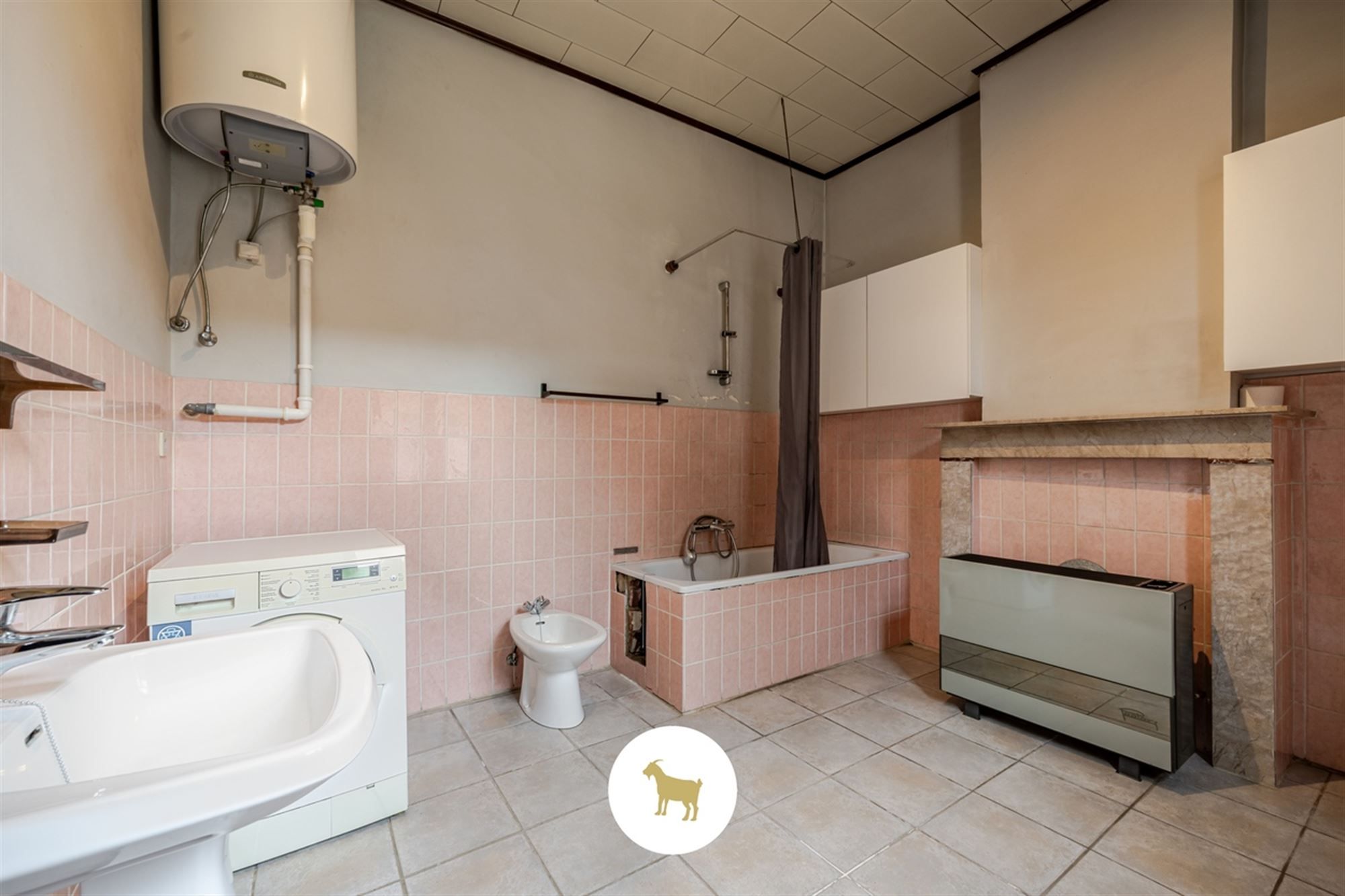 Ruime DORPSWONING met SCHUUR, BIJGEBOUW, BINNENKOER, TUIN & 4 (tot 5) SLAAPKAMERS, op een PERCEEL grond van ca. 920m² foto 20