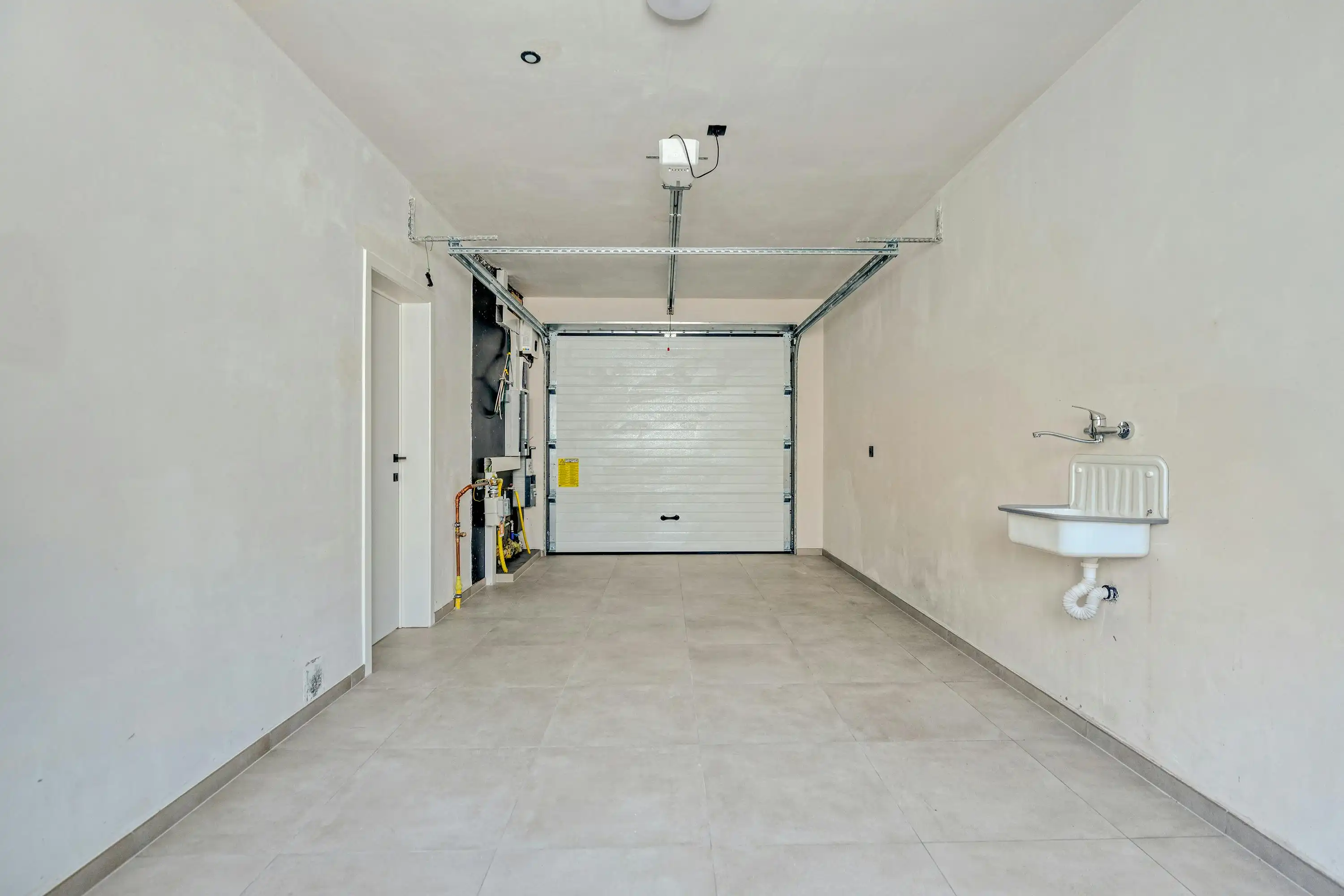 Gerenoveerde gezinswoning met vijf slaapkamers te Merelbeke foto 15
