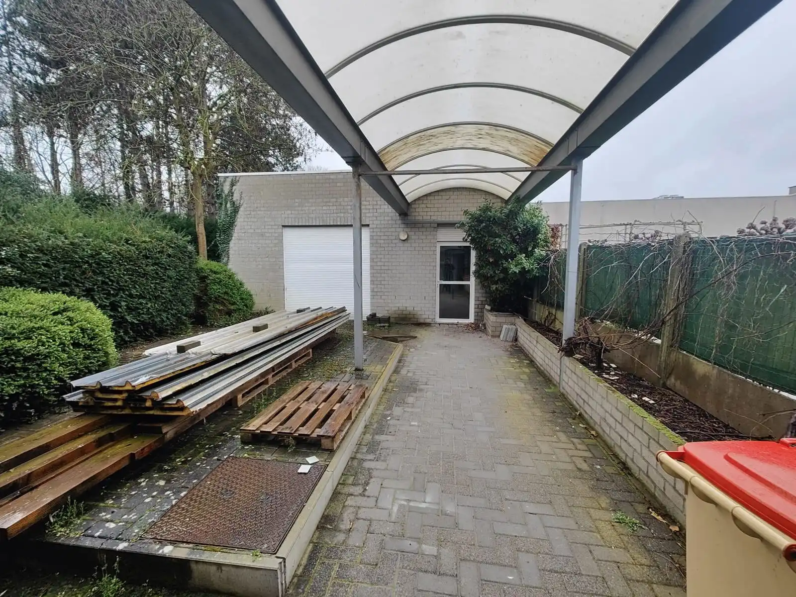 Titel: Commercieel gelijkvloers op toplocatie in het hart van Beveren foto 10