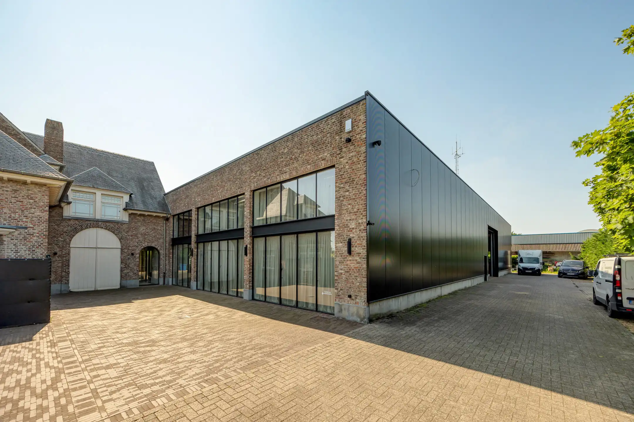 Bedrijfsvastgoed te koop Duiventorenstraat 6 - 2910 Essen