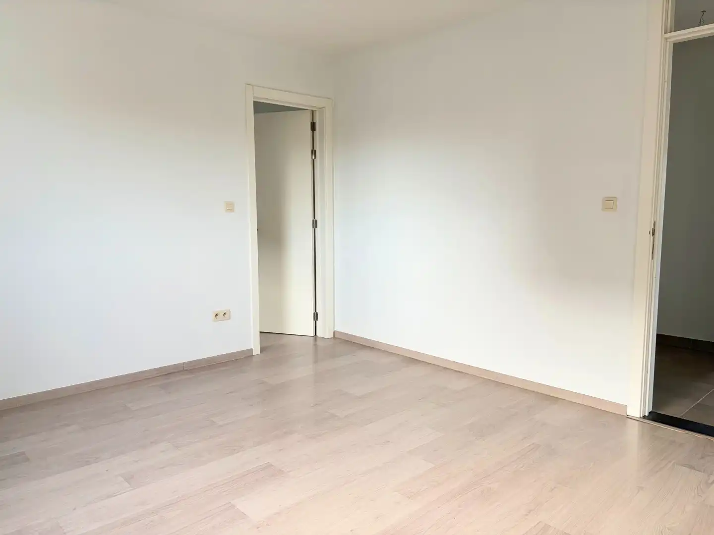 Appartement met 2 slaapkamers + garage te huur foto 9