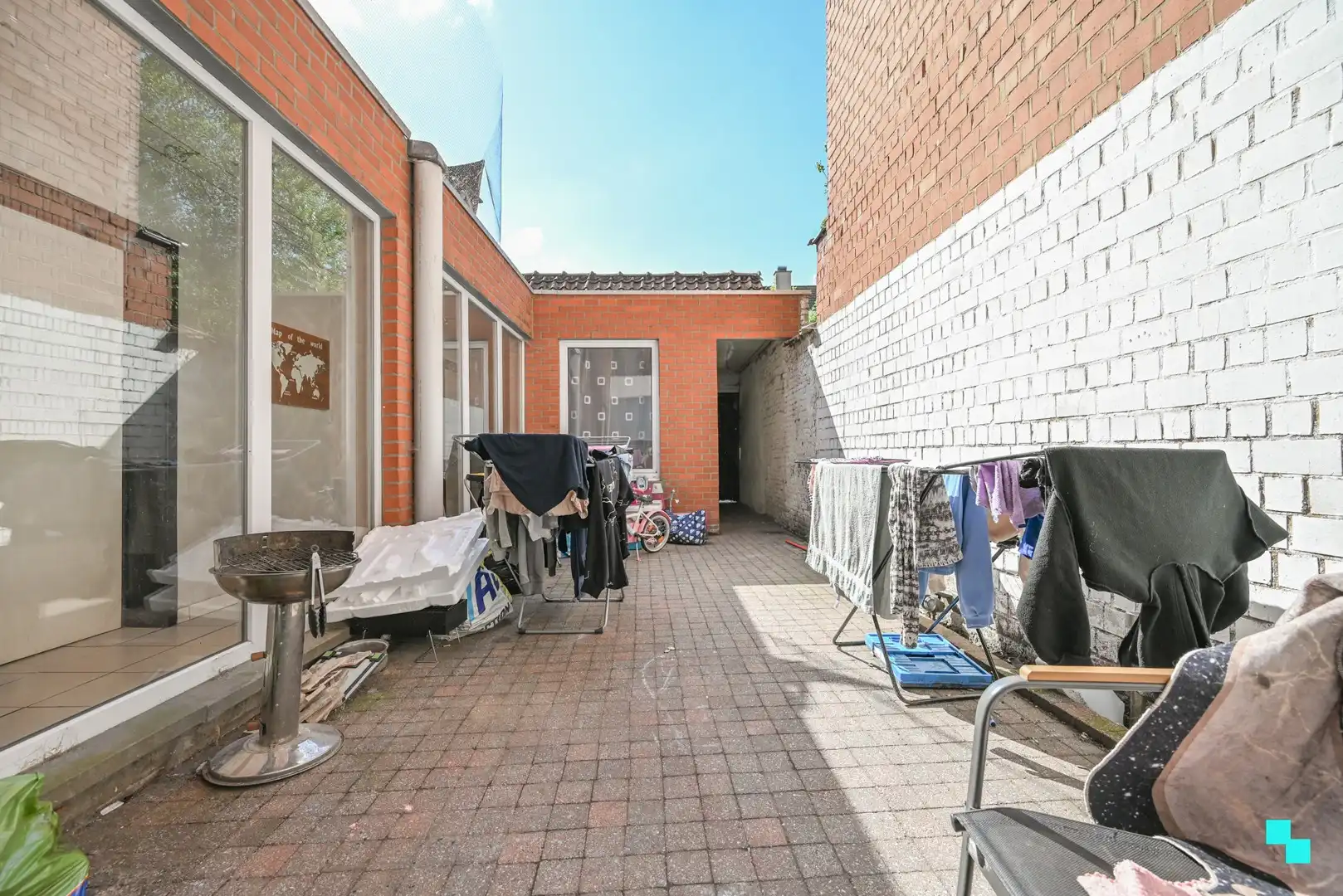 Appartementsgebouw met 3 verhuurde entiteiten in hartje Izegem foto 10