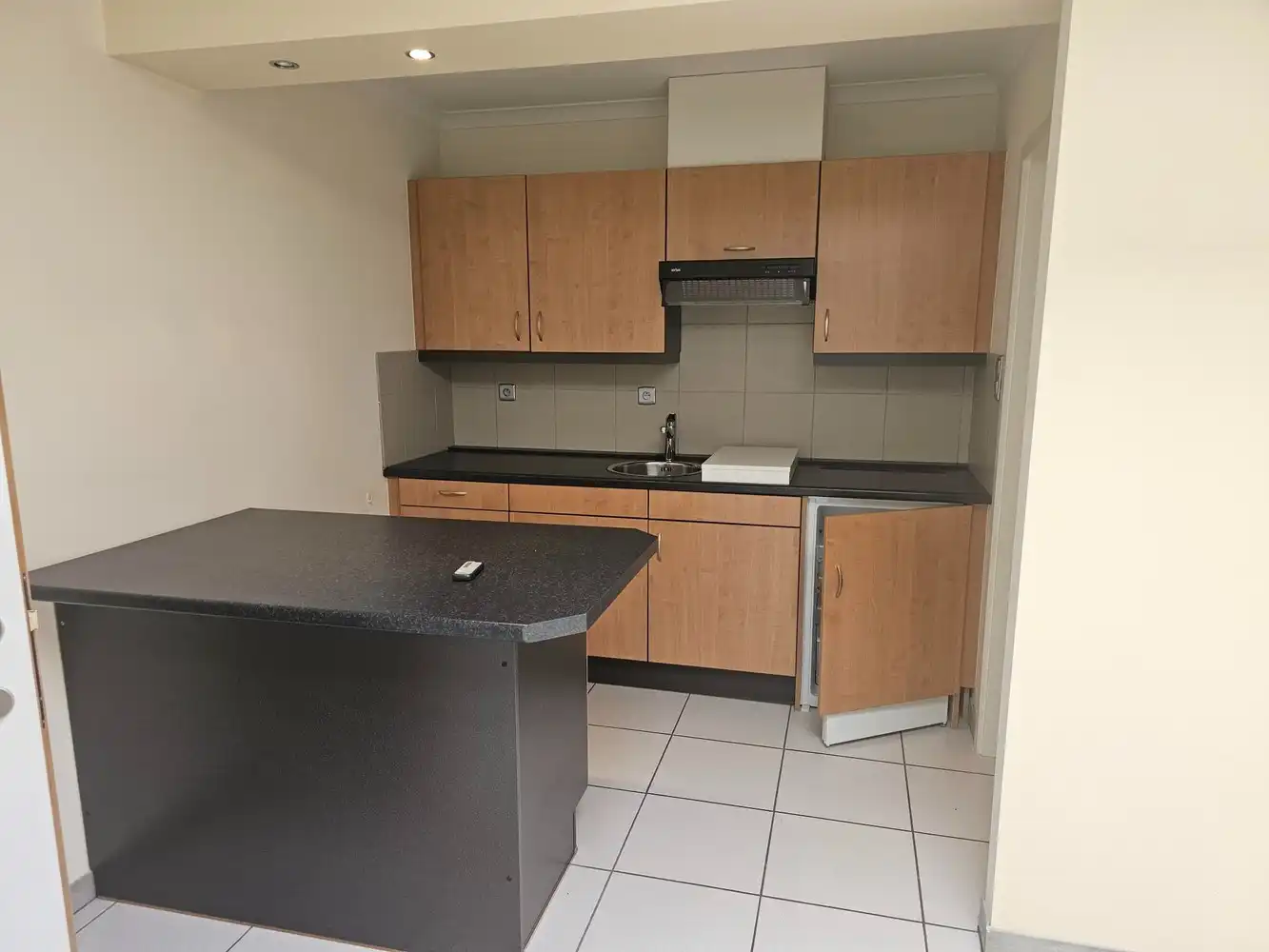 Vlot bereikbare kantoorruimte op de eerste verdieping. foto 4