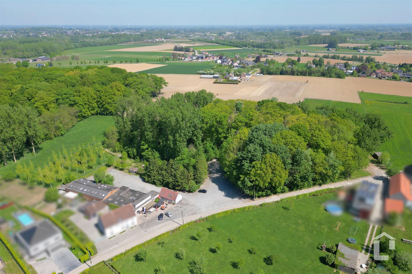 Prachtig terrein voor 2 halfopen bebouwingen met grote tuin foto 3