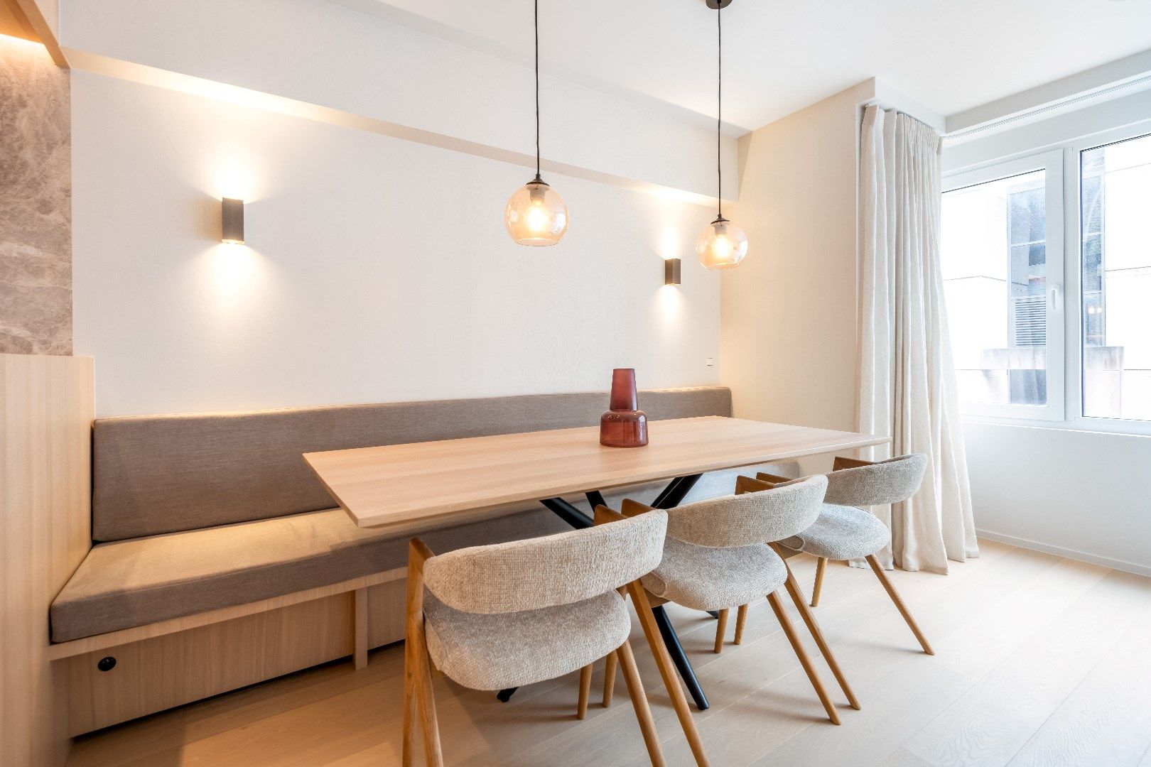 Luxueus gerenoveerd appartement gelegen op minder dan 100 meter van het strand foto 4