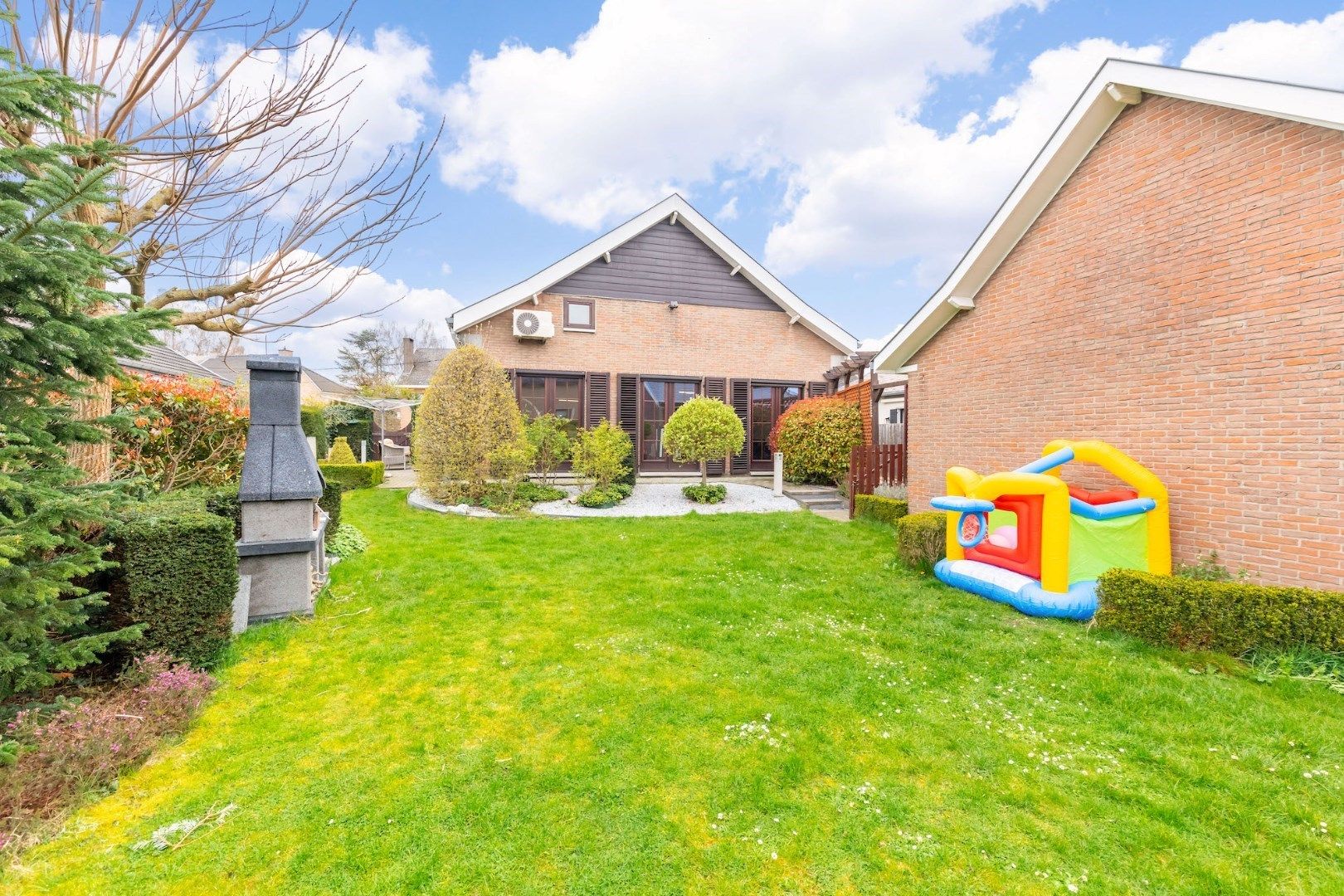 Ruime, praktisch ingedeelde woning op topligging in Tongeren foto 2
