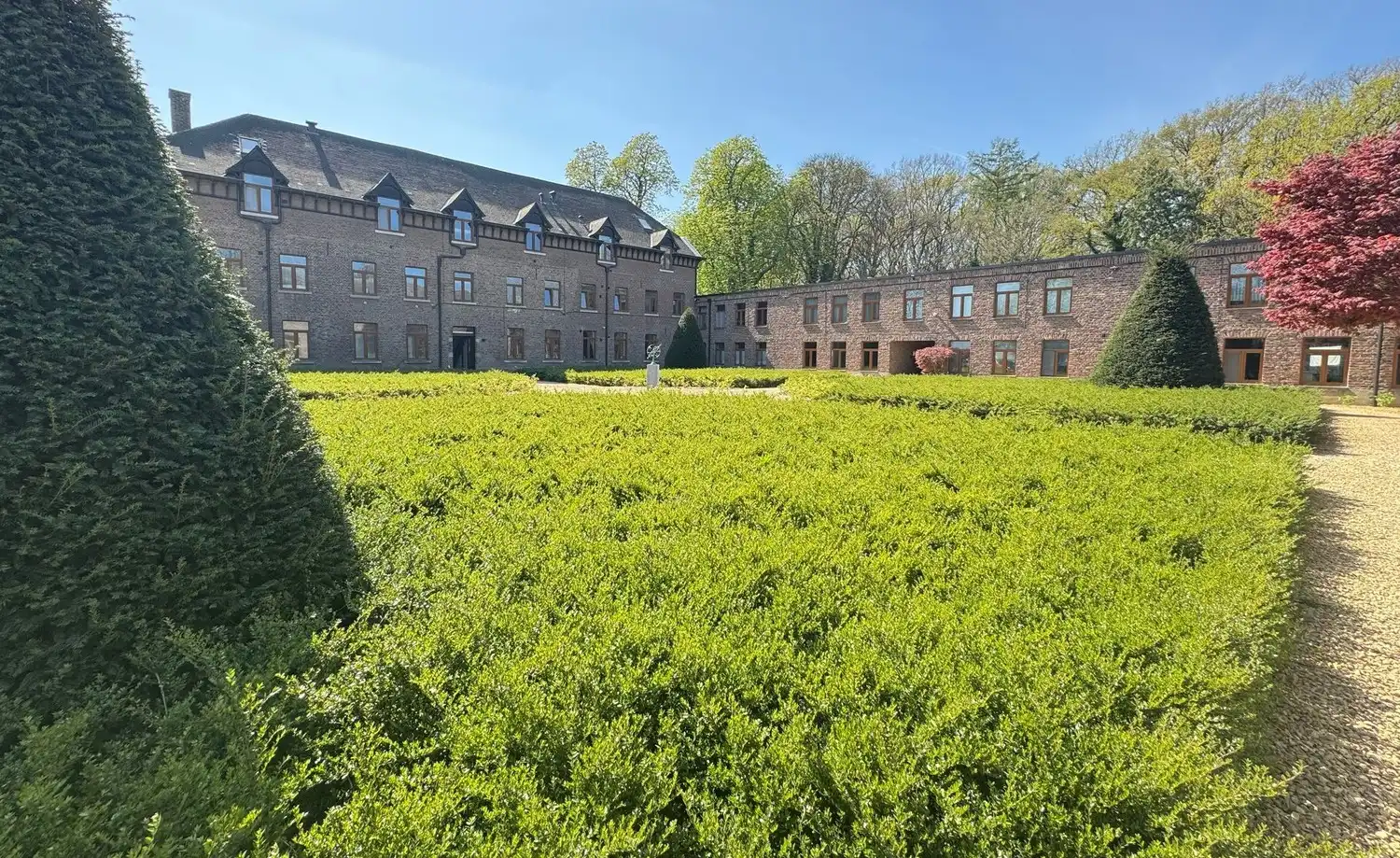 Instapklaar gelijkvloers appartement foto {{pictureIndex}}