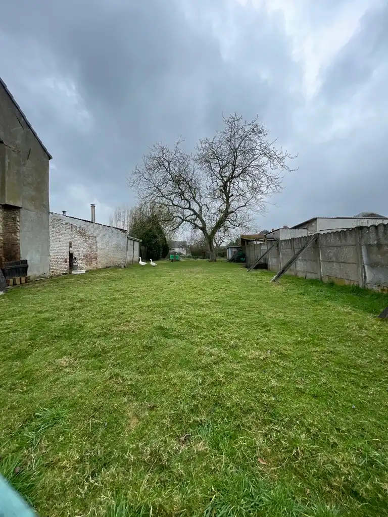 Grond te koop foto {{pictureIndex}}