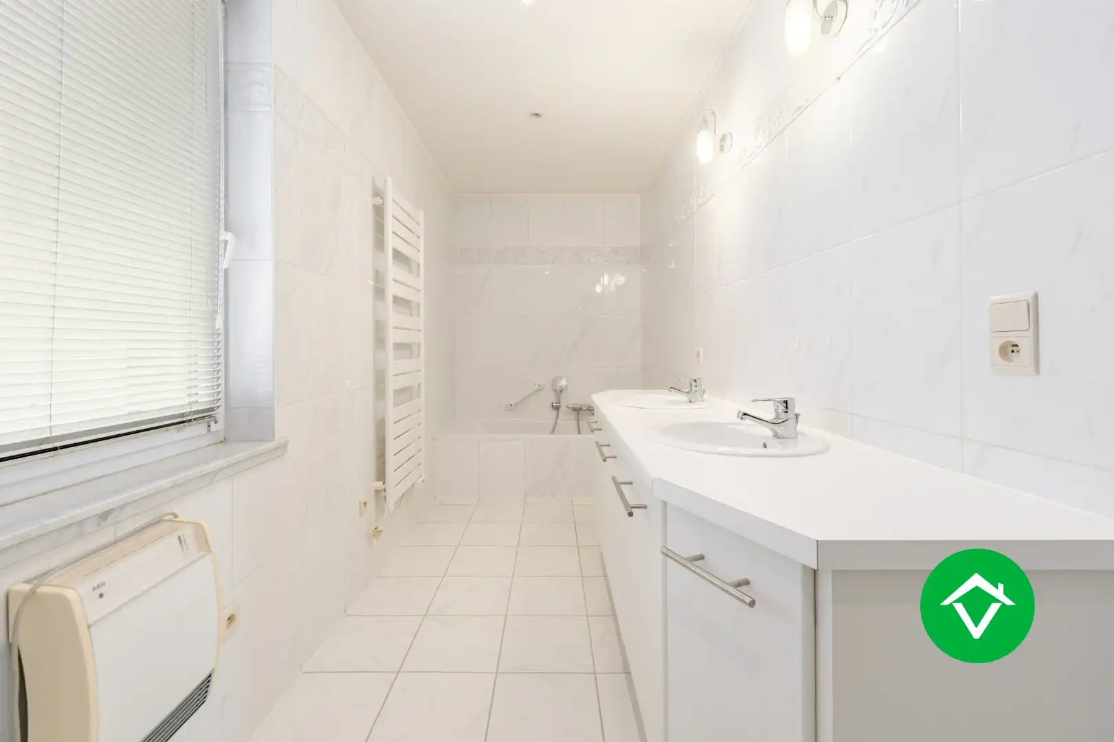 Prachtig gelegen penthouse met 3 slaapkamers en garage in centrum Torhout foto 13
