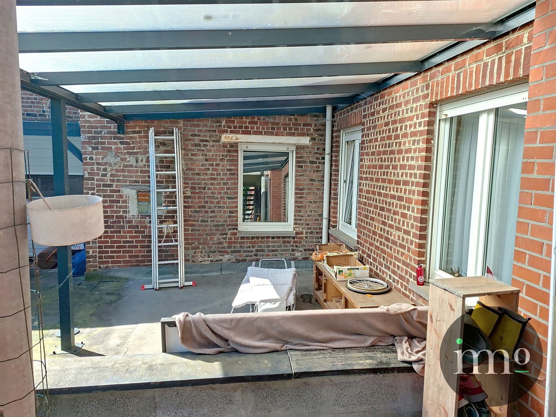 GELIJKVLOERS APPARTEMENT MET VEEL BUITENRUIMTE foto 15