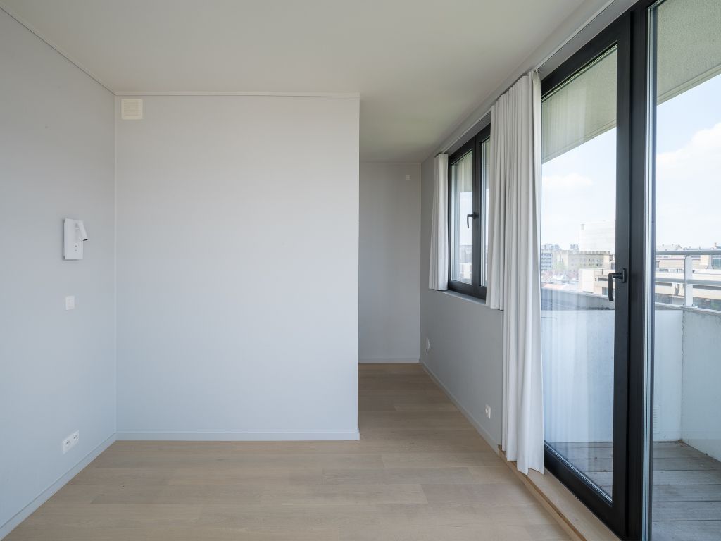 Luxueus en lichtrijk 2-slaapkamer appartement met ruim terras foto 17
