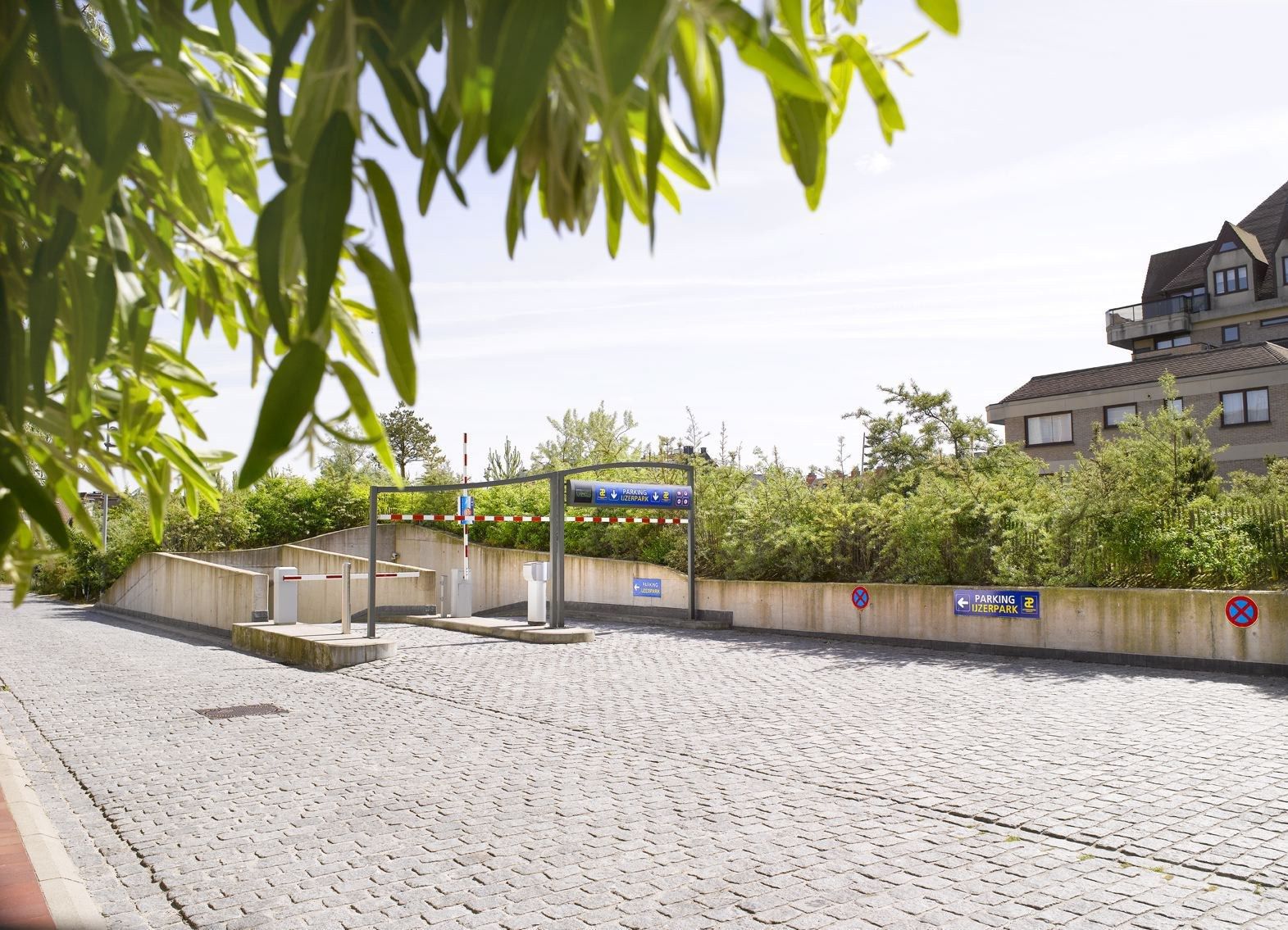 Garage te koop Dumortierlaan 90 - a - 8300 Knokke