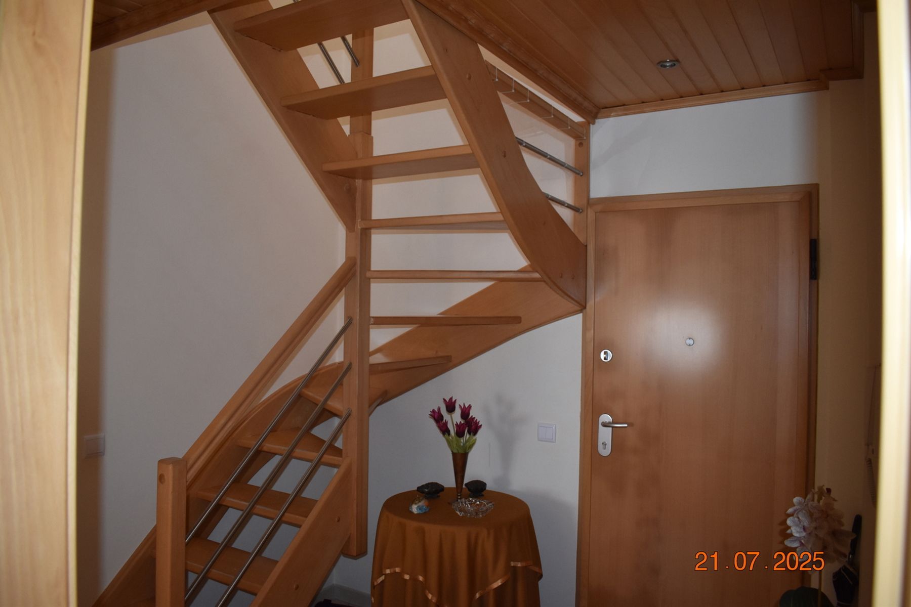 Charmante Duplex met 3 Slaapkamers in het Hart van Nazaré – Slechts 50m van het Strand!  foto 4