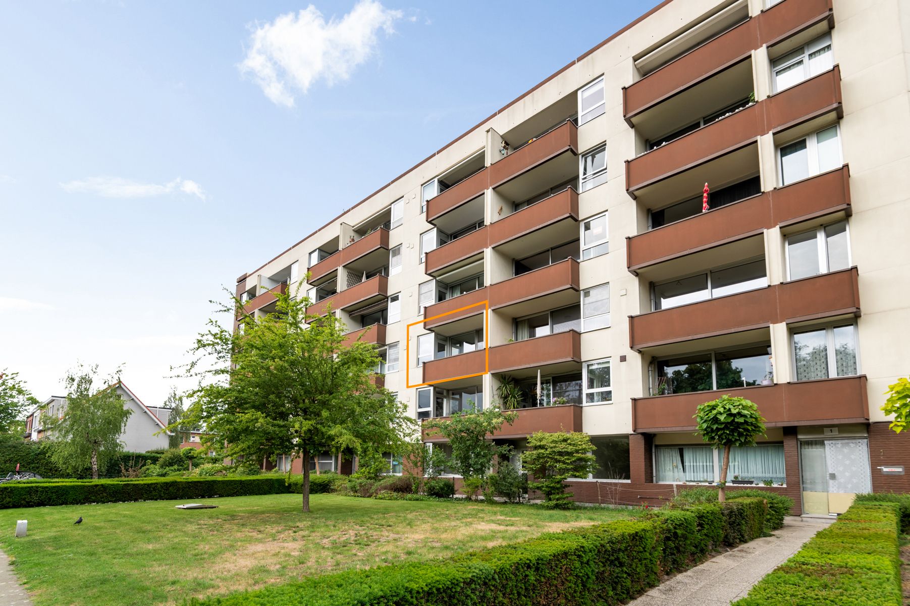 Lichtrijk en goed gelegen 2-SLPK App met zicht op groen foto 16