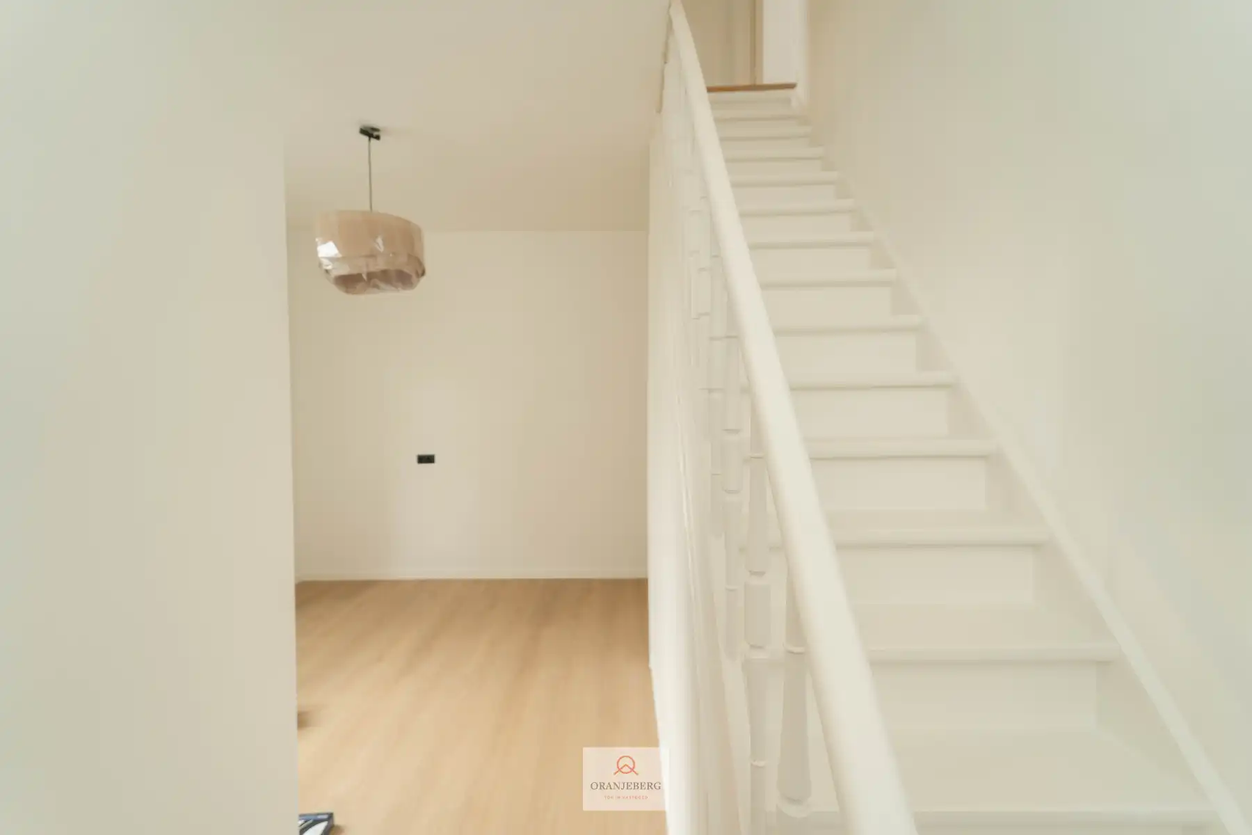 Charmant volledig gerenoveerd triplex appartement in de Gentse binnenstad foto 19
