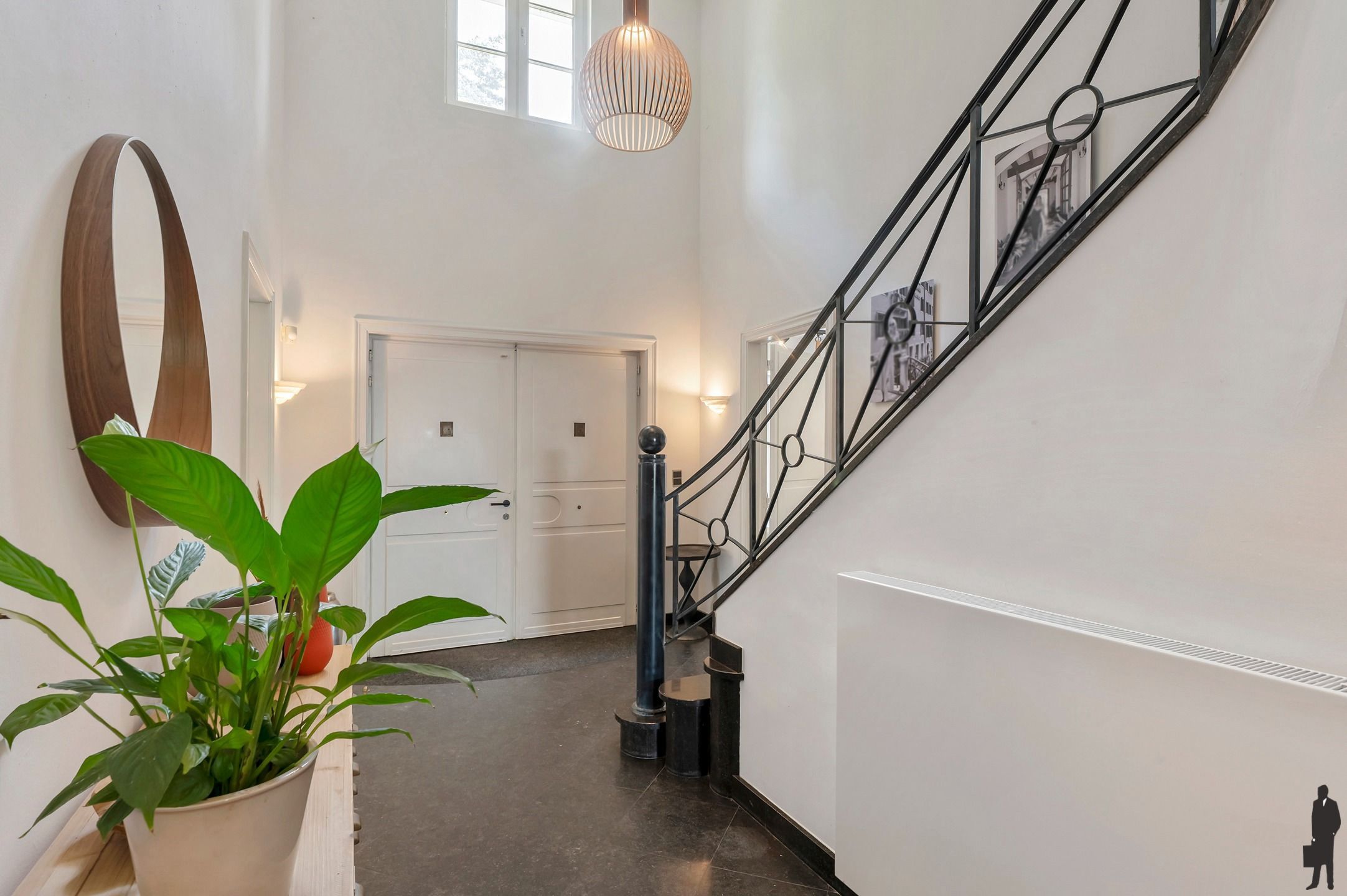 In de residentiële villawijk, De Meersebergen nabij Breda klassieke herenhuis op ca. 2135 m² met uitzicht op "Markdal". foto 3