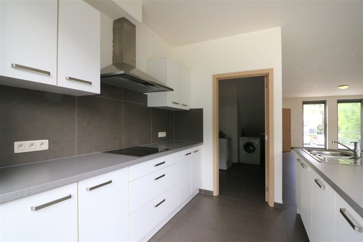 Modern duplex appartement met 2 slpk. en garage foto 6