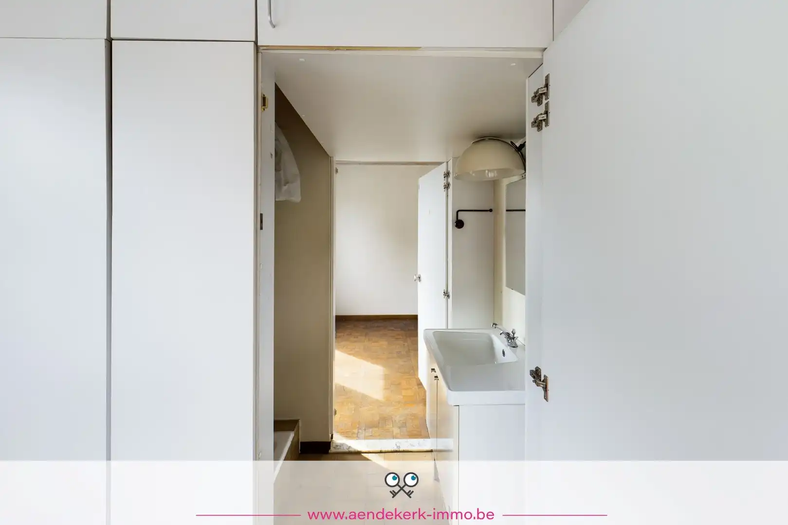 Woning met handelsruimte in het centrum van Kinrooi foto 34