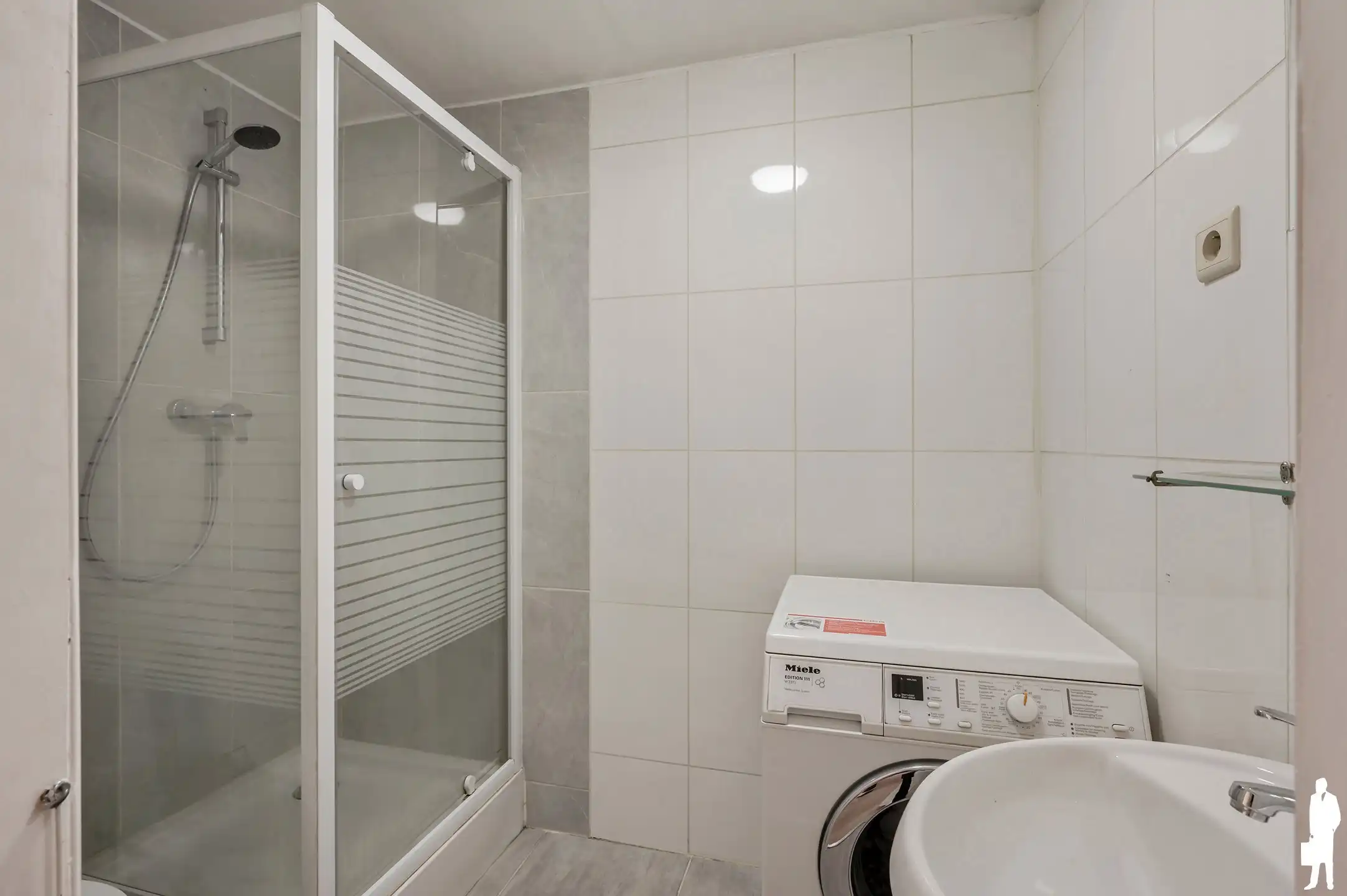 Vergunde opbrengsteigendom met 4 appartementen foto 7