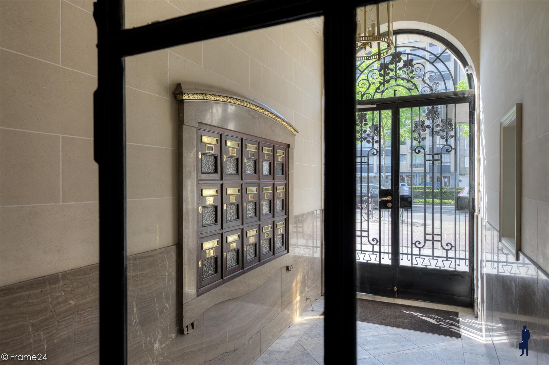 Authentiek gerenoveerd penthouse (ca. 90 m²) met terras foto 8