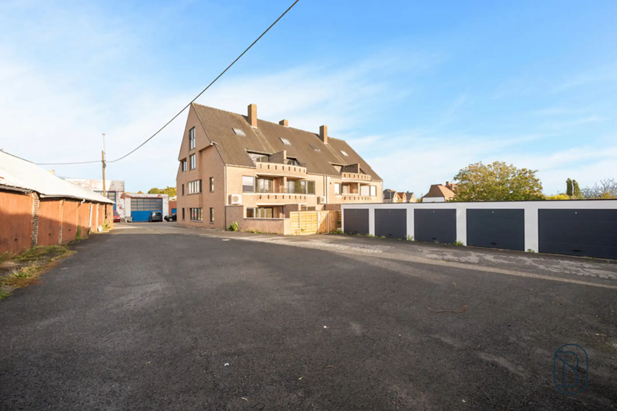 Gerenoveerd appartement op de 1ste verdieping met balkon foto 11