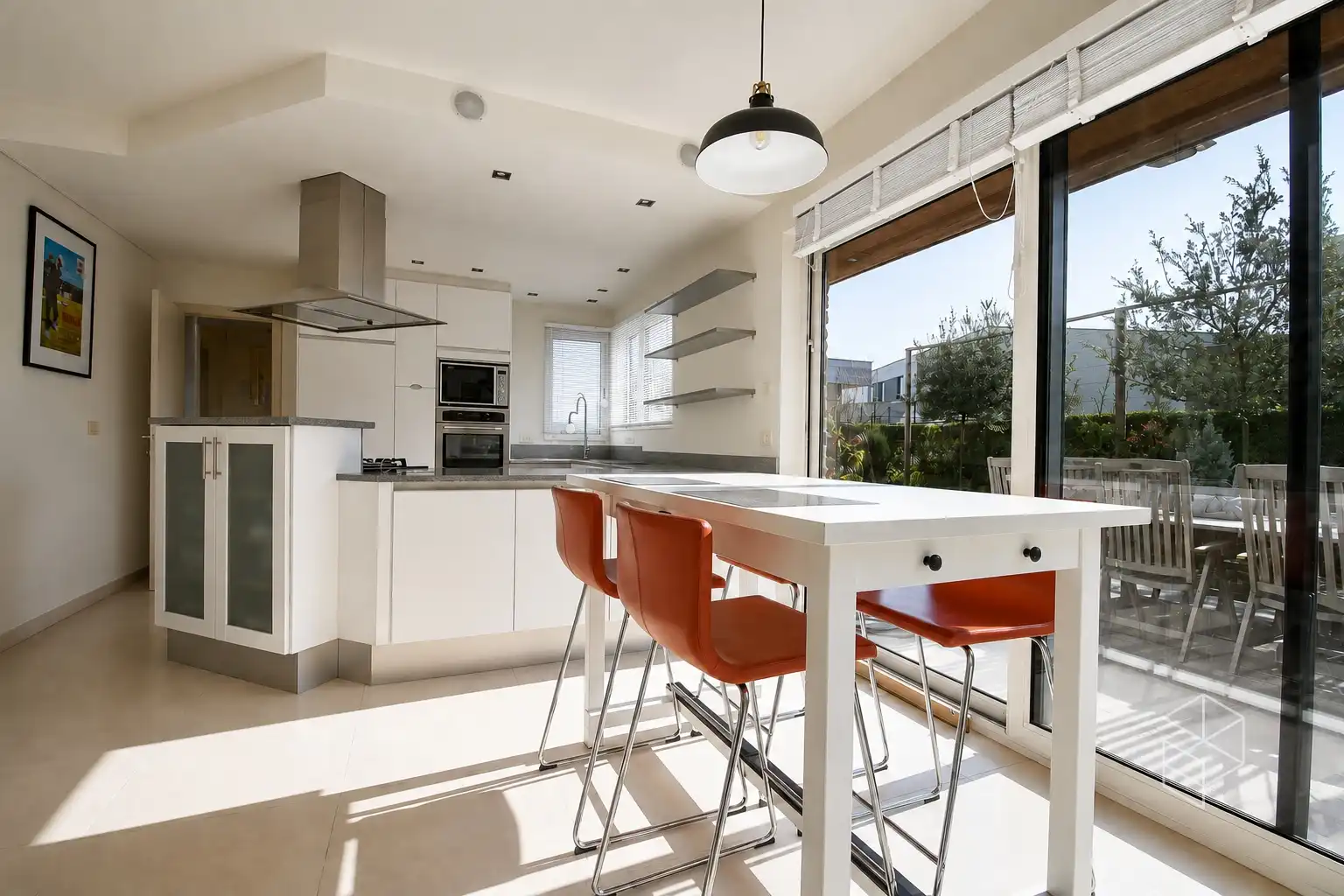 Ruime en karaktervolle woning op 926 m² centraal gelegen te Jabbeke foto 7