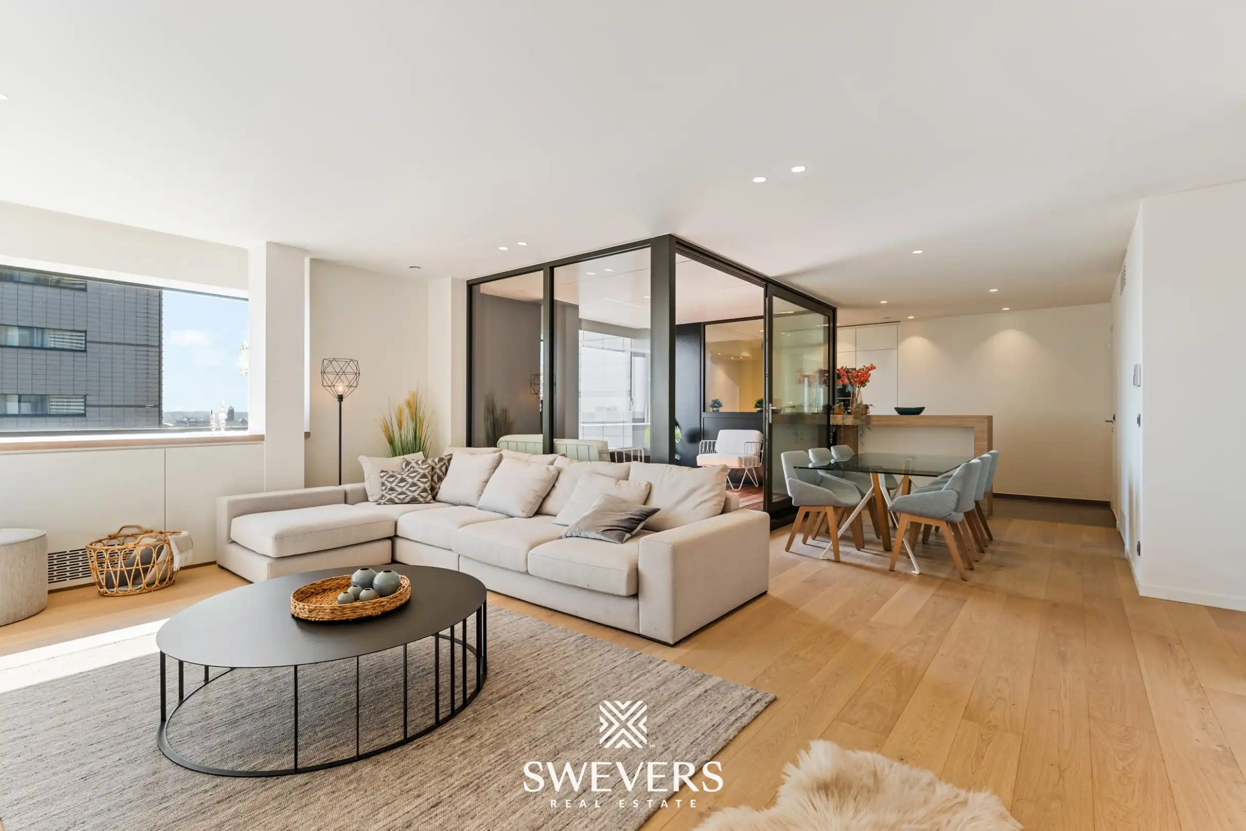 Luxe-appartement met adembenemend zicht over Hasselt foto {{pictureIndex}}