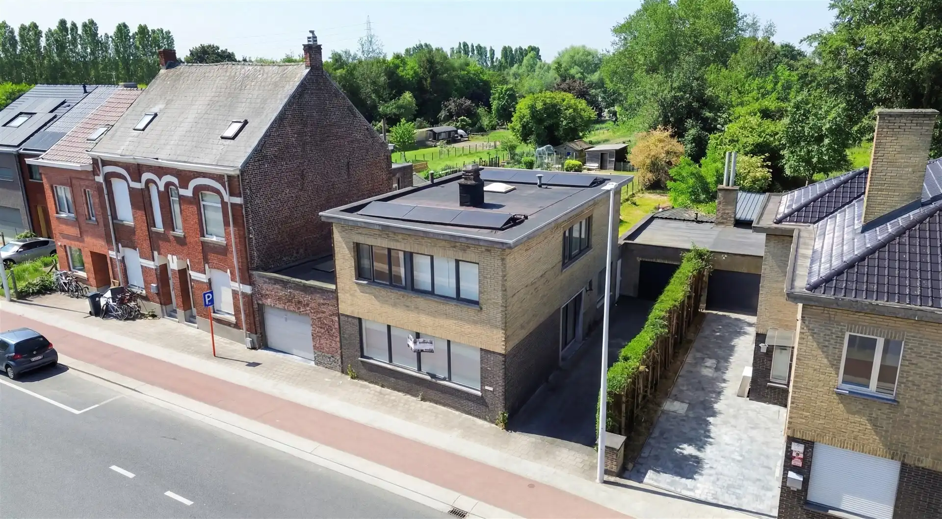 Modern ingerichte gezinswoning met uitstekende ligging nabij Aalst foto 25