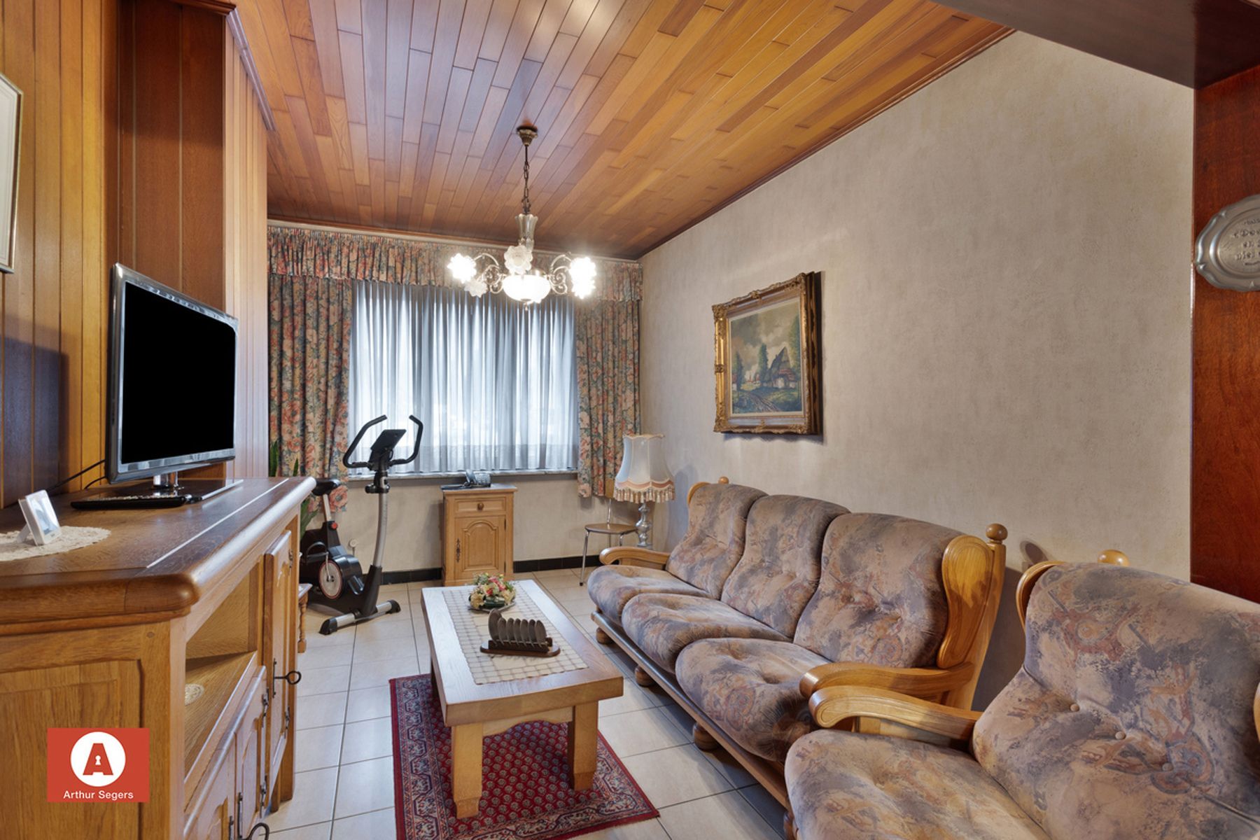 !!! IN OPTIE !!! Te renoveren woning nabij centrum Buggenhout foto 4