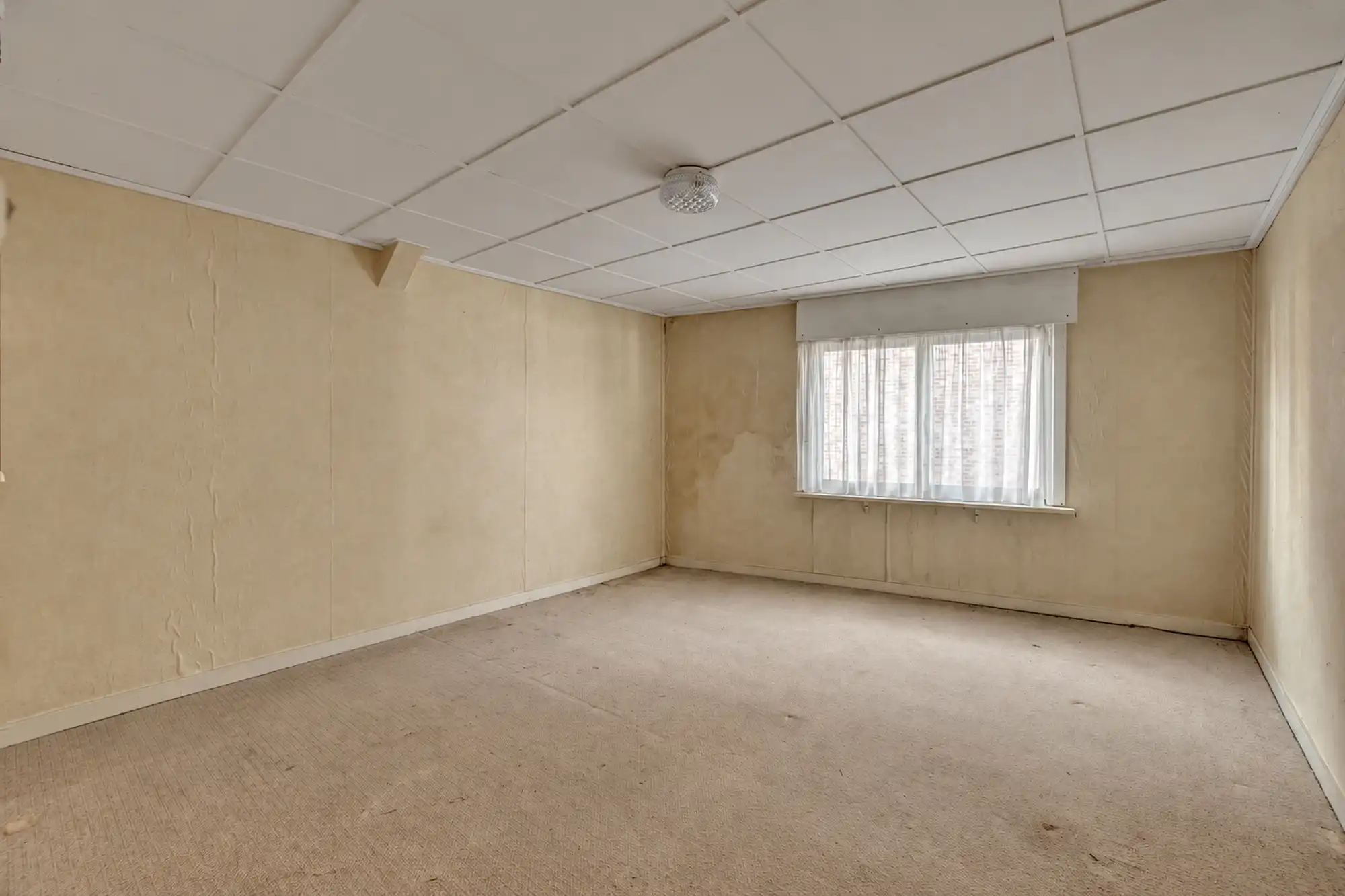 Te renoveren woning met tal van mogelijkheden foto 12