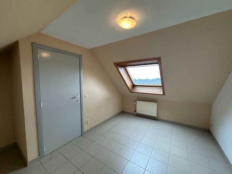 🏡 Te huur in Kemzeke – Duplex appartement met 3 slpk, terras & garage! 🏡 foto 8