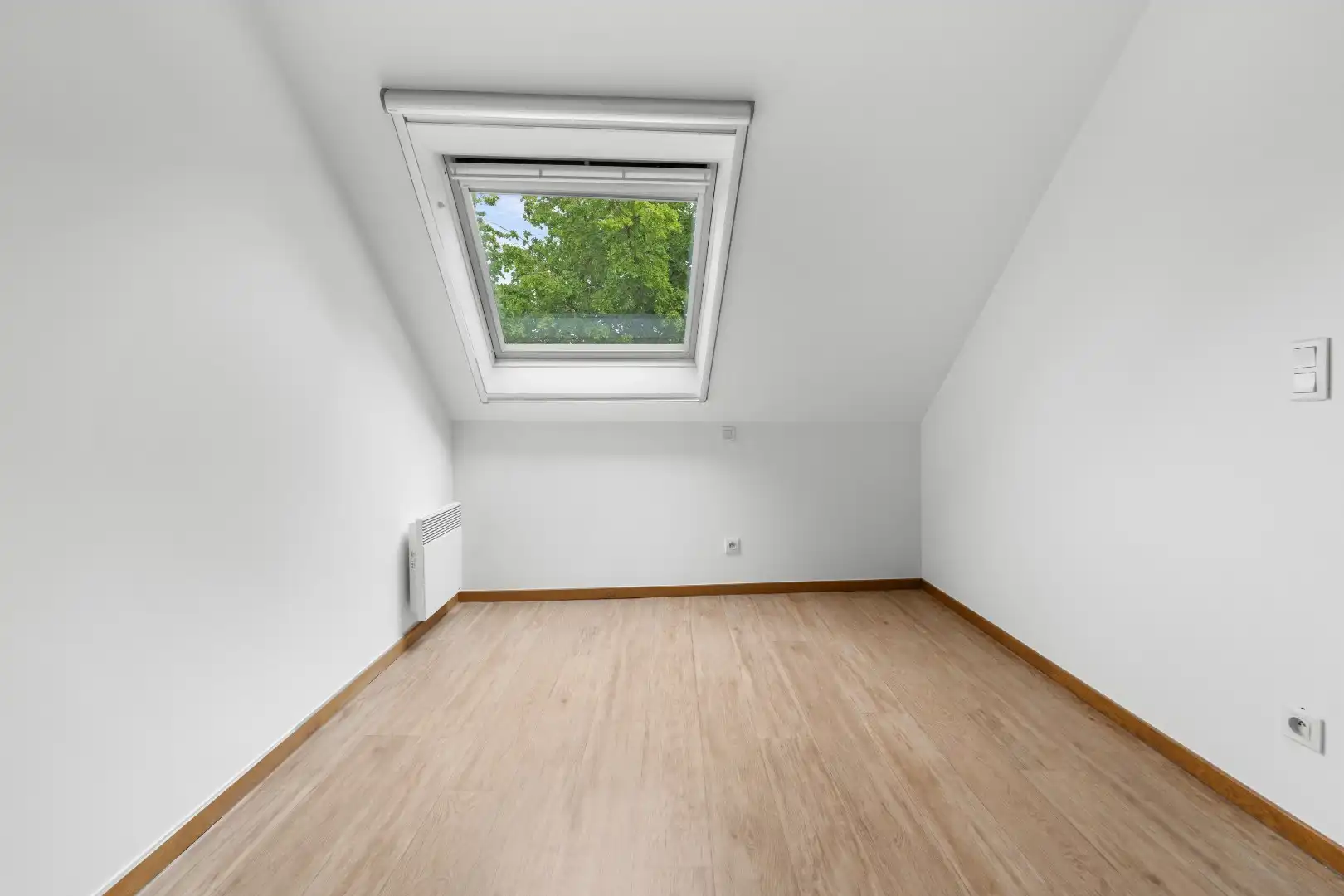 Instapklaar appartement met zonnig terras op toplocatie in Ieper foto 17