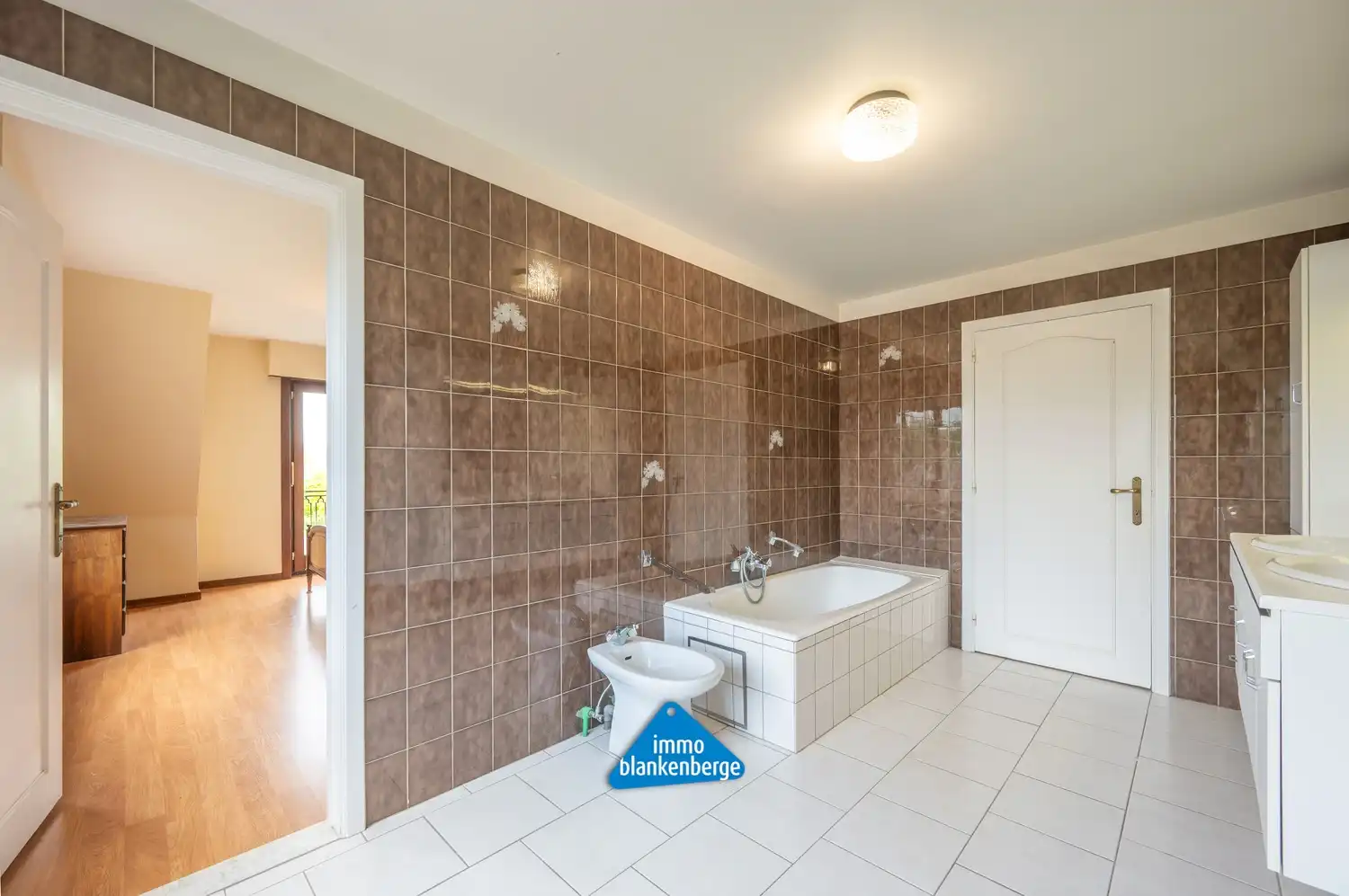 Exclusieve villa in een gegeerde residentiële wijk foto 22