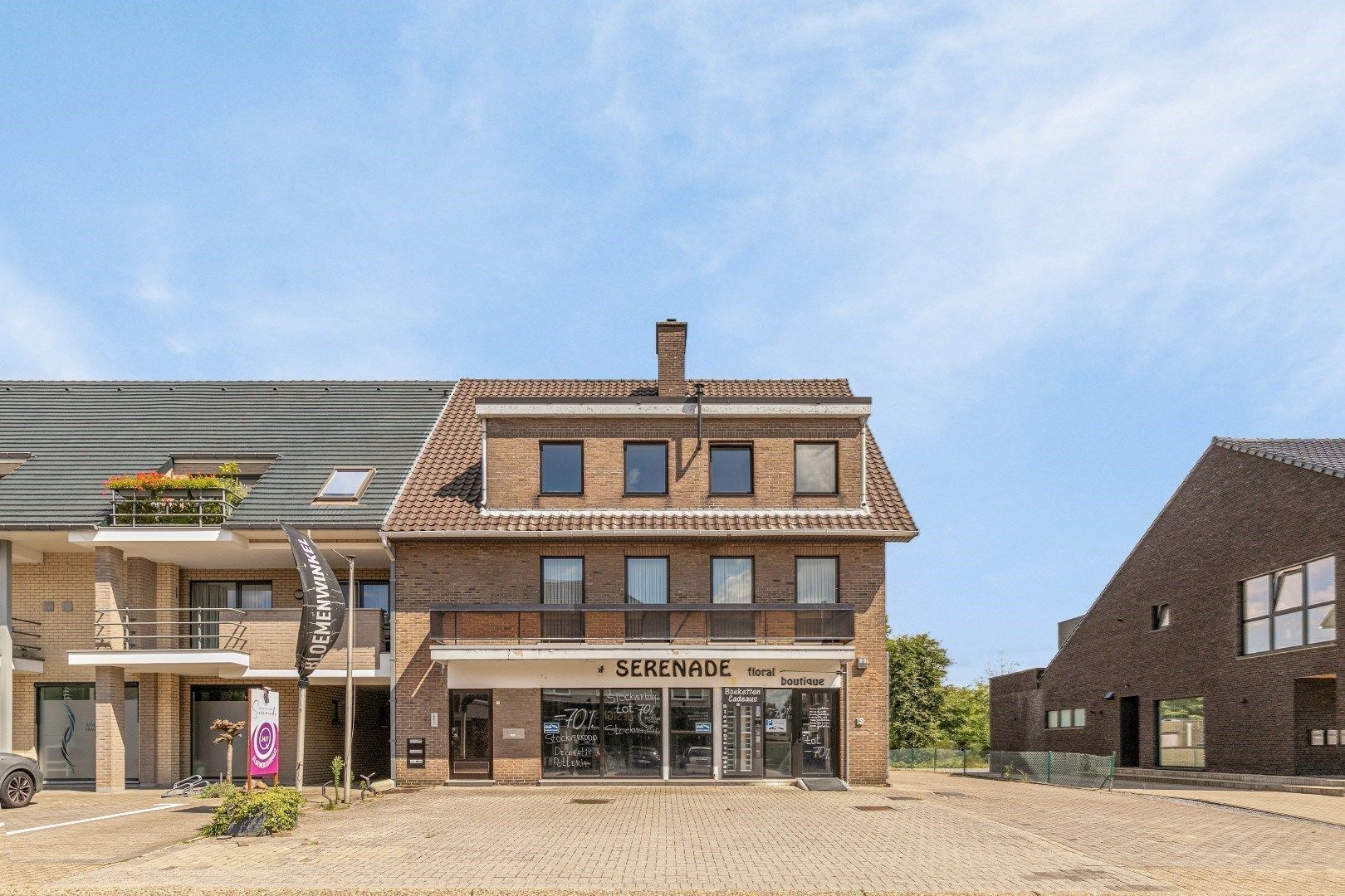 Goed gelegen handelspand, 277m², 2 garageboxen, E-label B foto 33