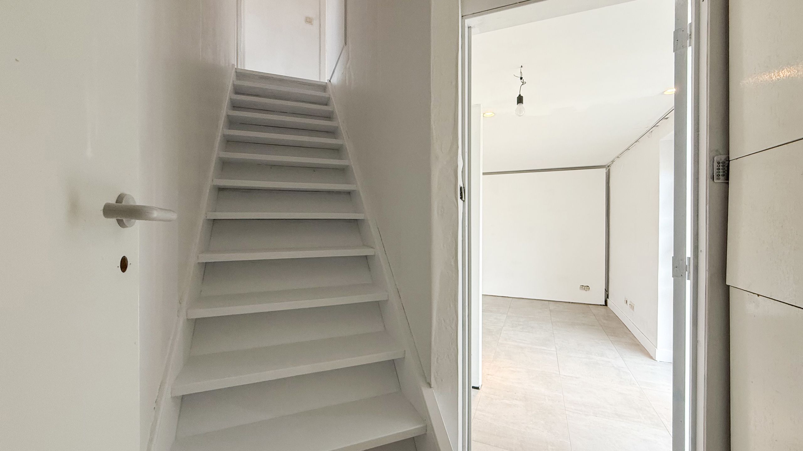 Te renoveren woning met grote tuin in doodlopende straat! foto 23