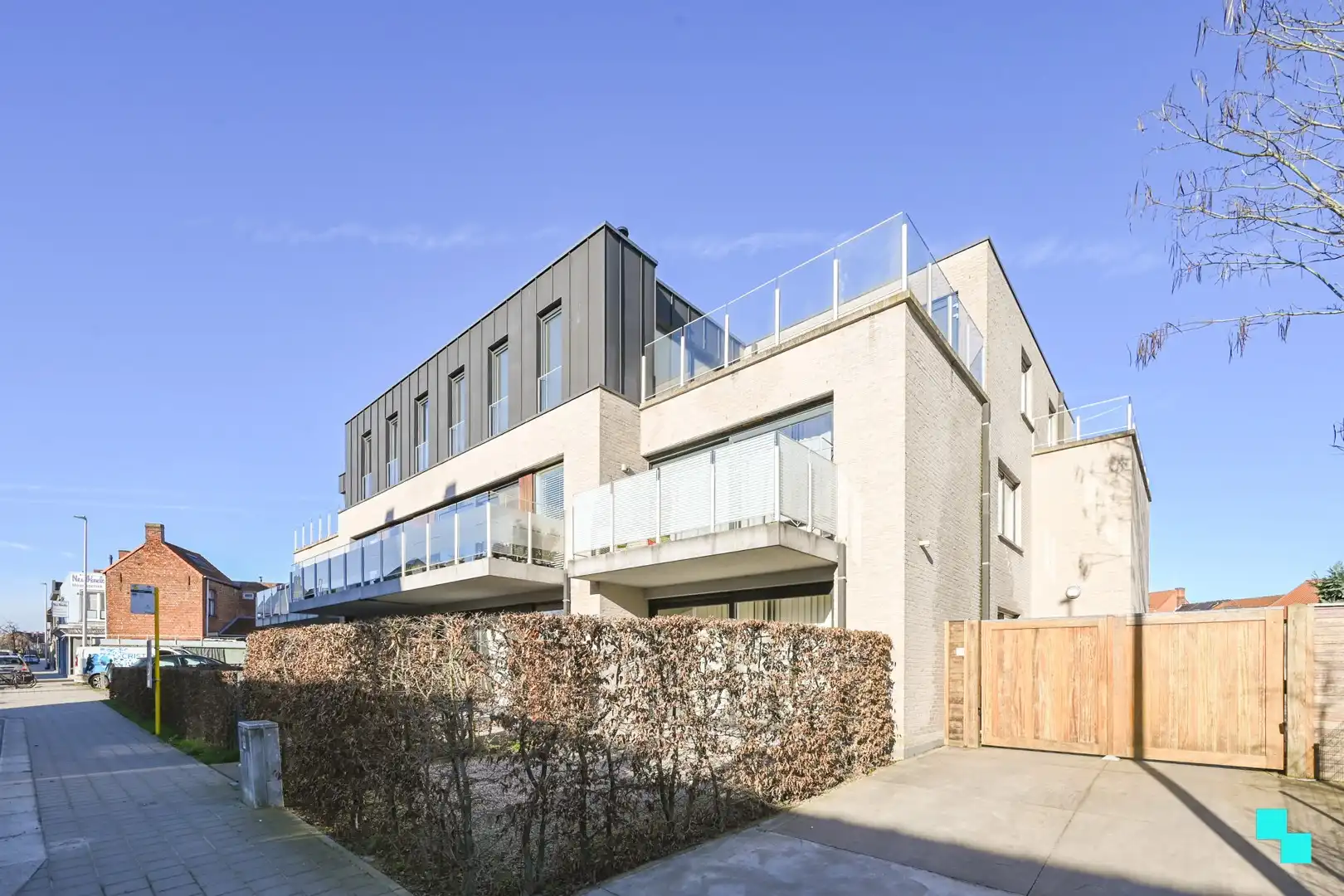 Energiezuinig penthouse met zonneterras te Izegem foto {{pictureIndex}}