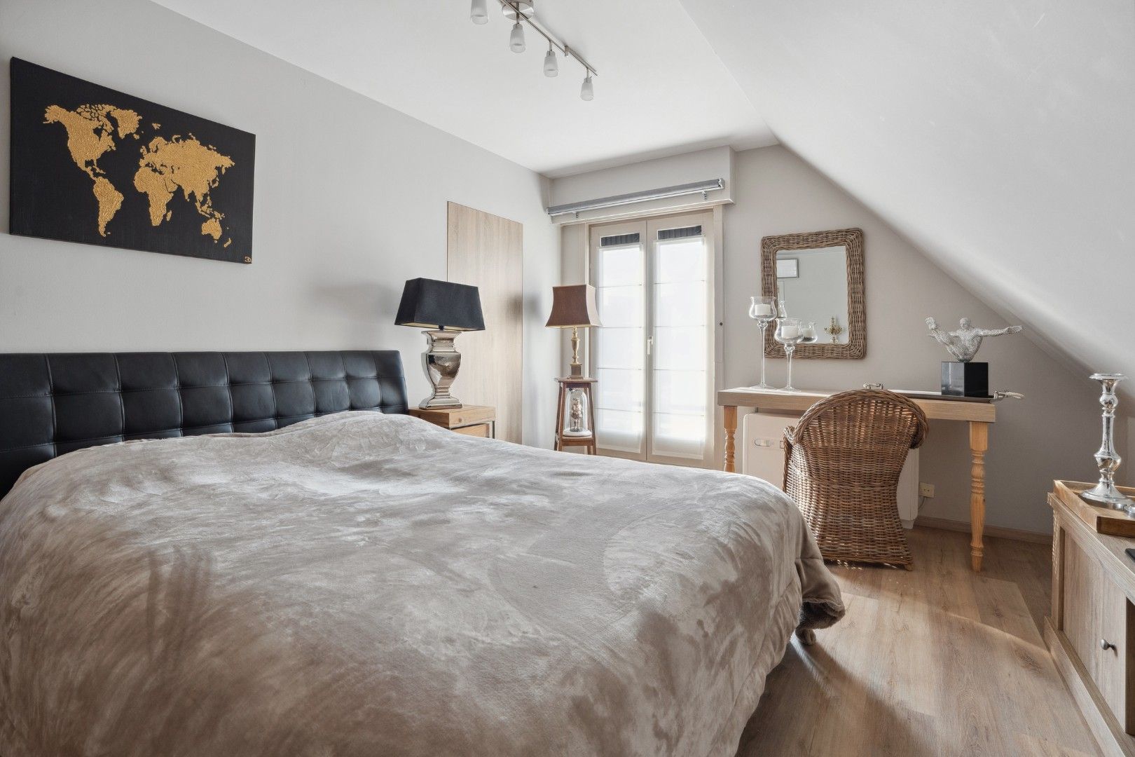 Instapklare woning met kapsalon (Polyvalente ruimte) foto 13