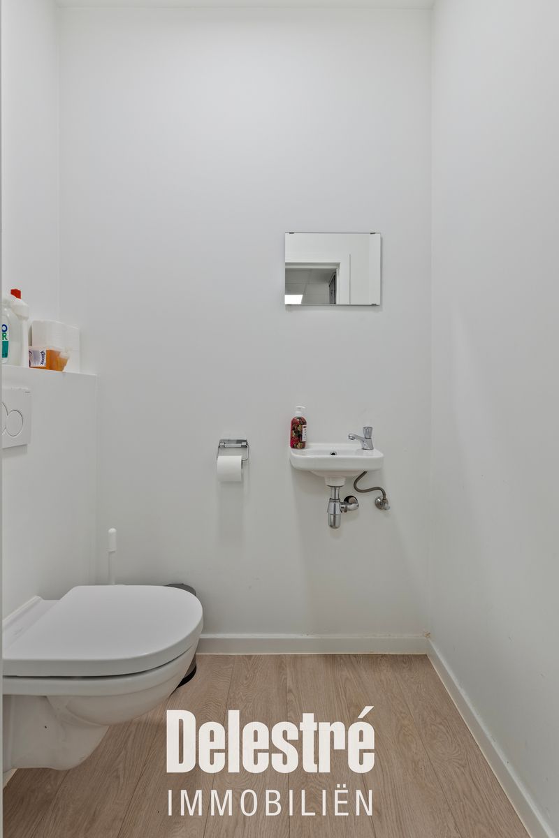 Opbrengsteigendom verhuurd aan PEARLE OPTICIENS  foto 16