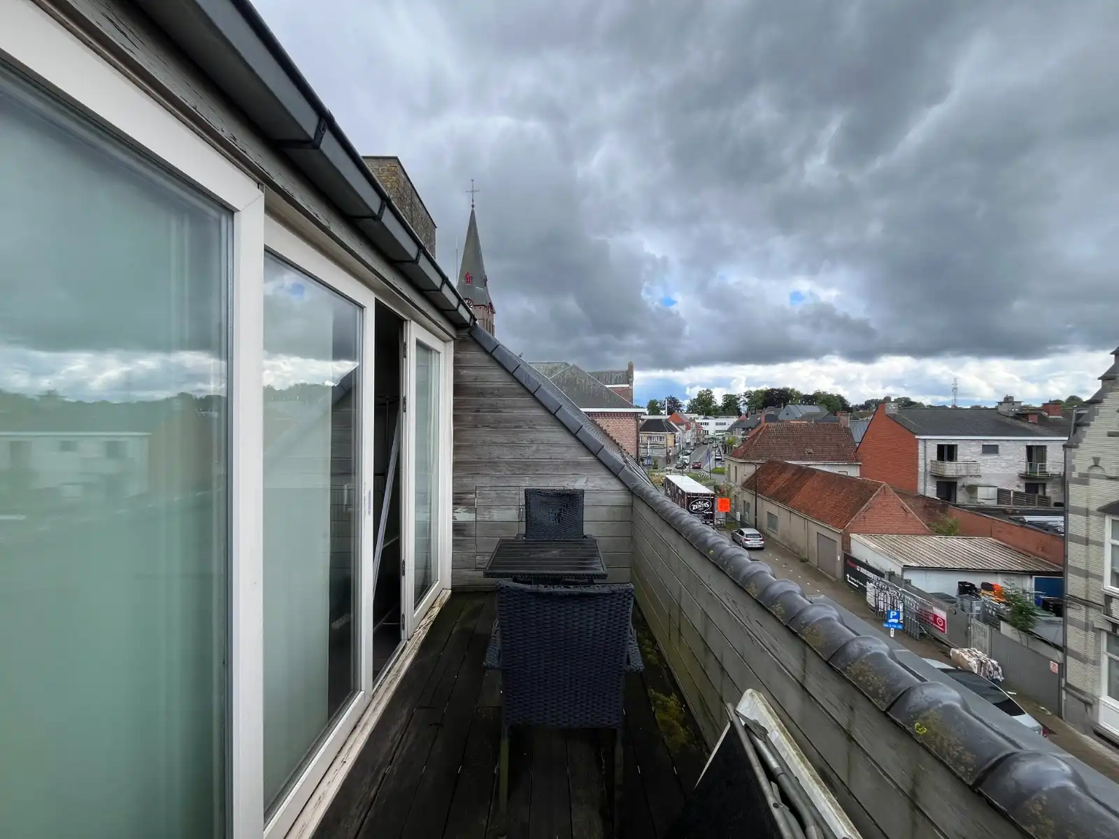 Lichtrijk appartement met 1 slaapkamer, terras en grote zolder –  EPC B foto 11