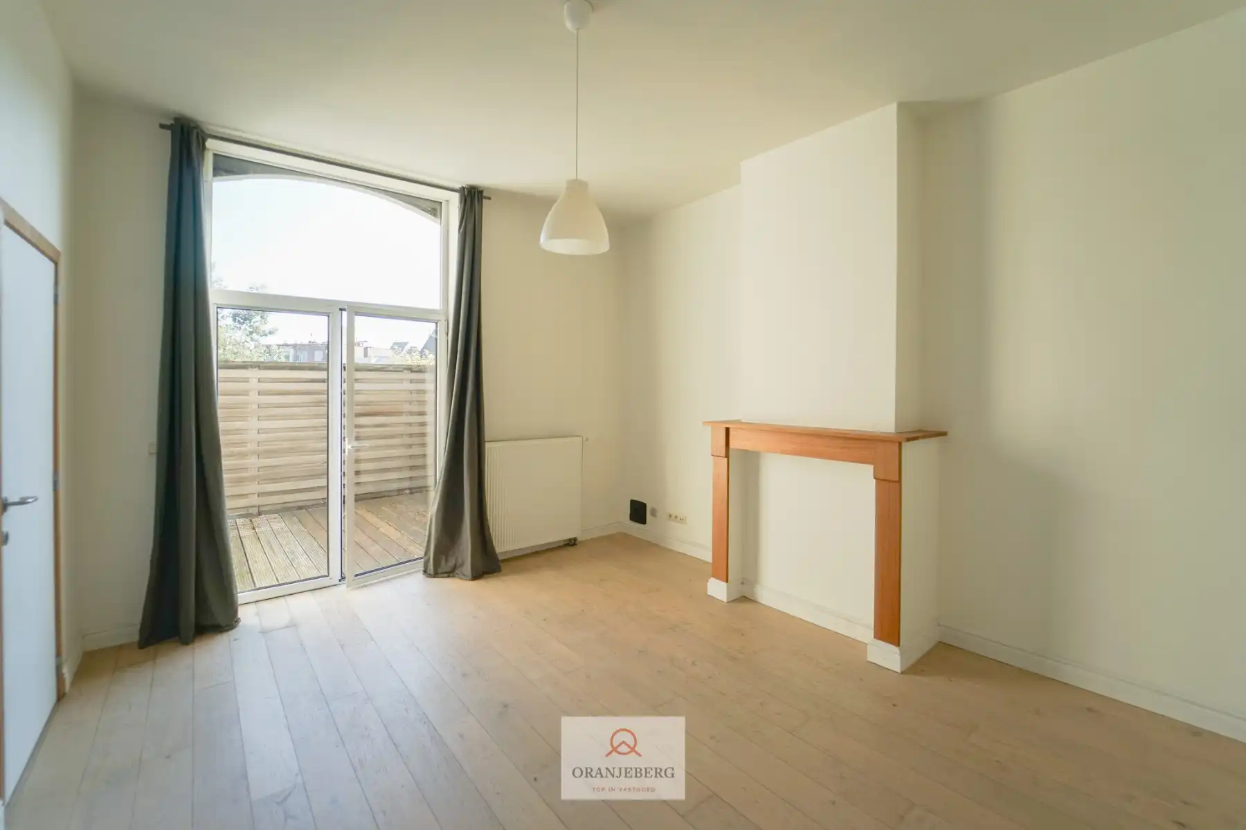 Instapklaar appartement aan Sint-Pieterstation! foto 3