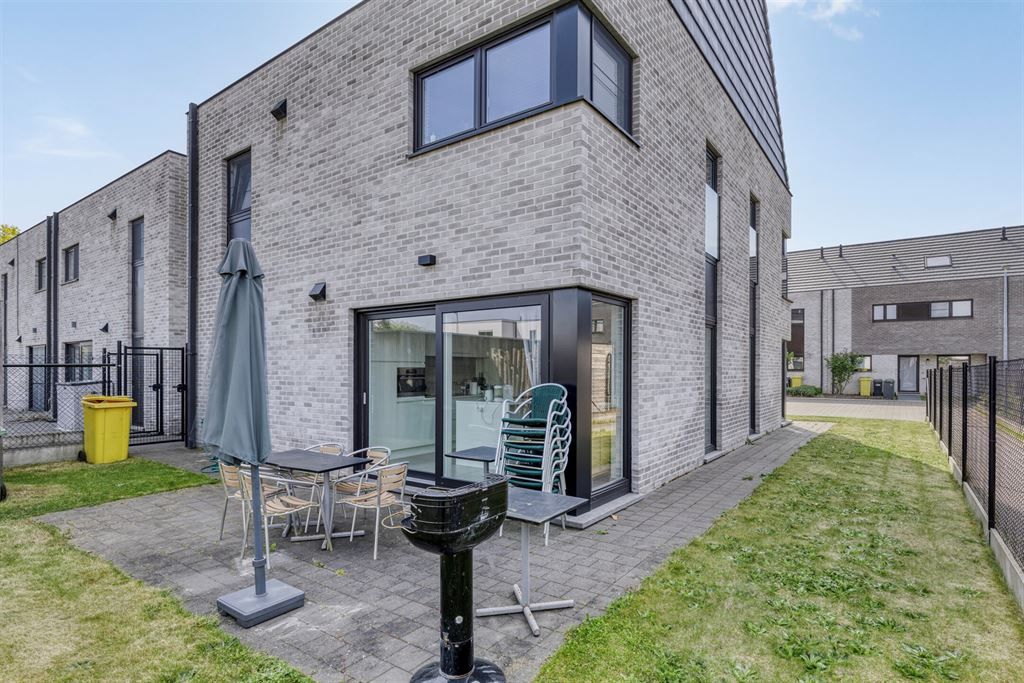 Prachtig nieuwbouw 2 slaapkamer appartement foto 21
