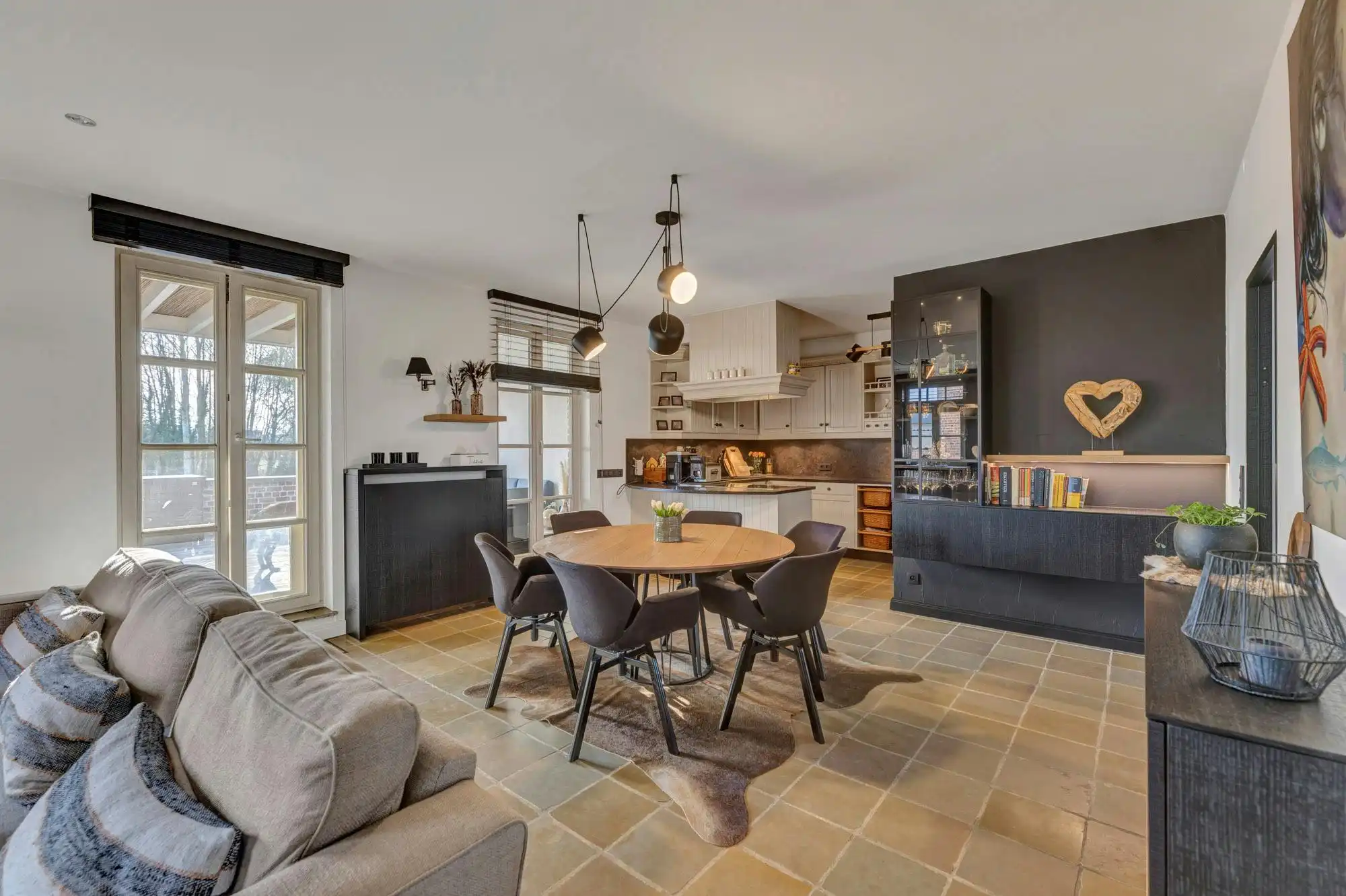Exclusief en veelzijdig handelspand met woning te Gooik foto 20