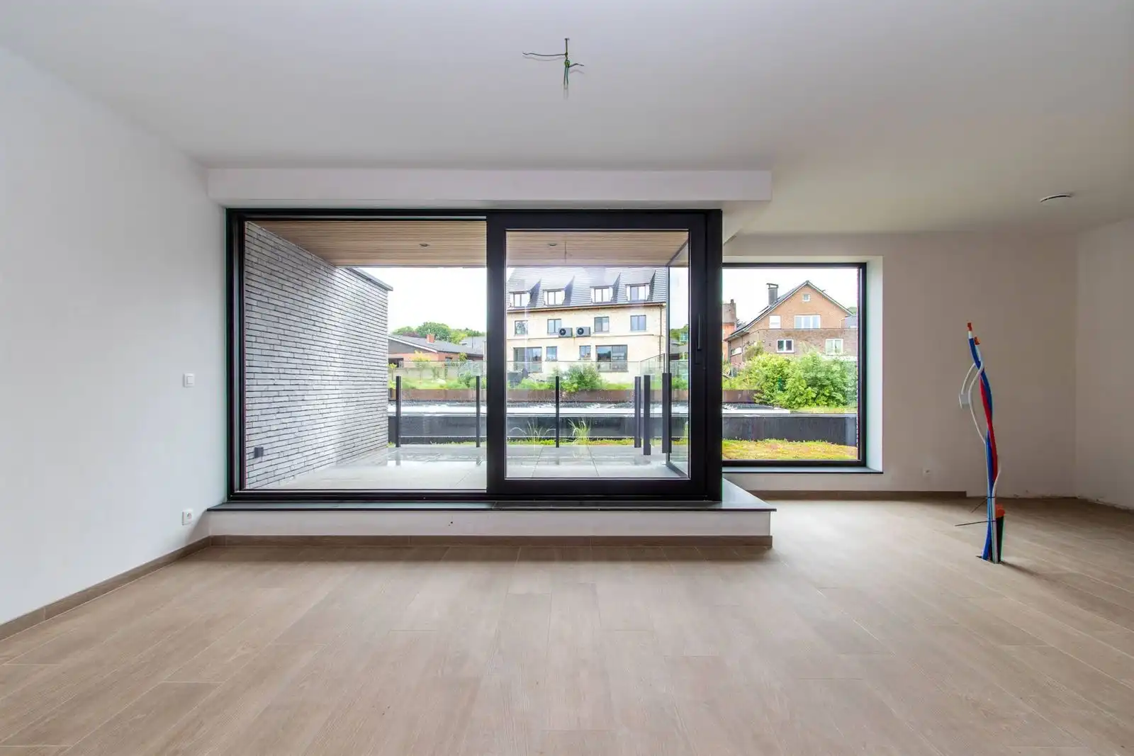 BEZOEKMOMENT  NU ZATERDAG  23/5 tsn 9u en 11 -- 3-slaapkamer appartement van 150m² met terras van 10 m² foto 8