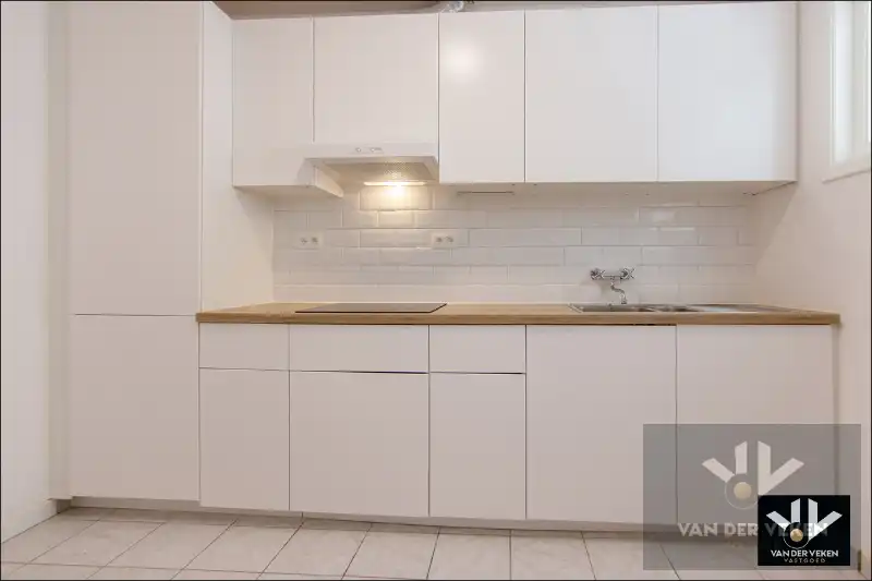 Lichtrijk en instapklaar appartement met 2 slaapkamer en terras gelegen in hartje Runkst foto 7