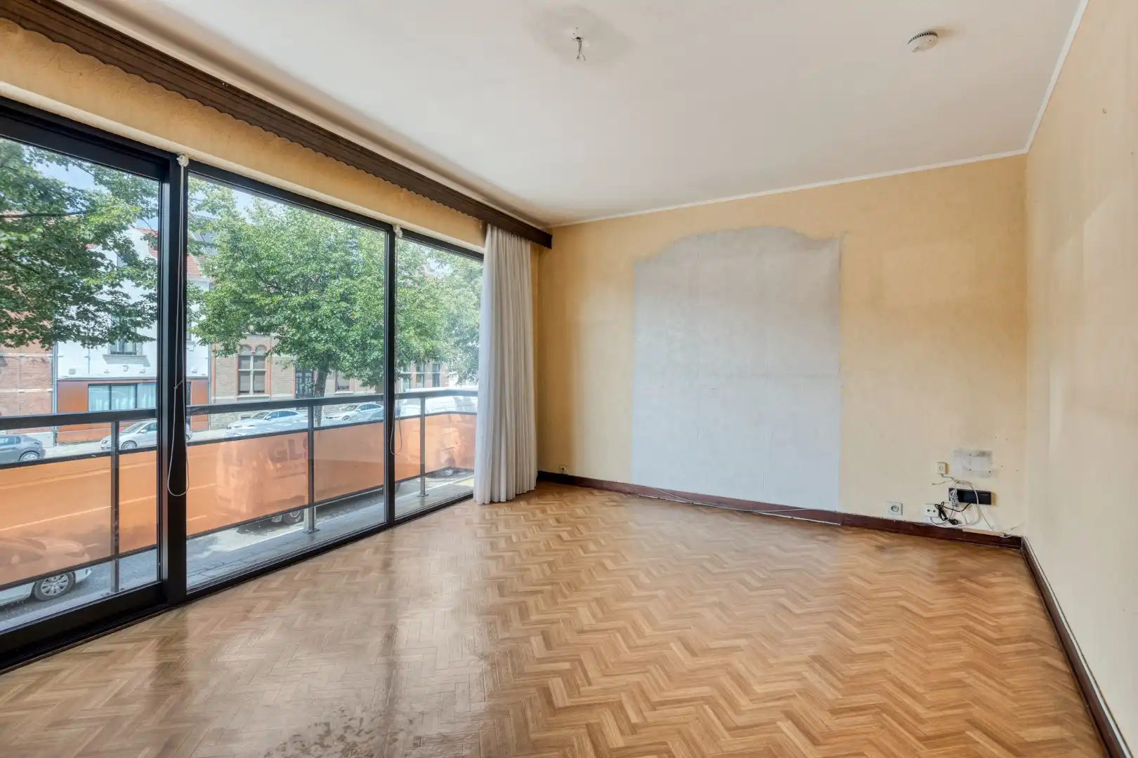 Gebouw met 2 appartementen, grote garage en gezellig terras - centrum Tongeren foto 5