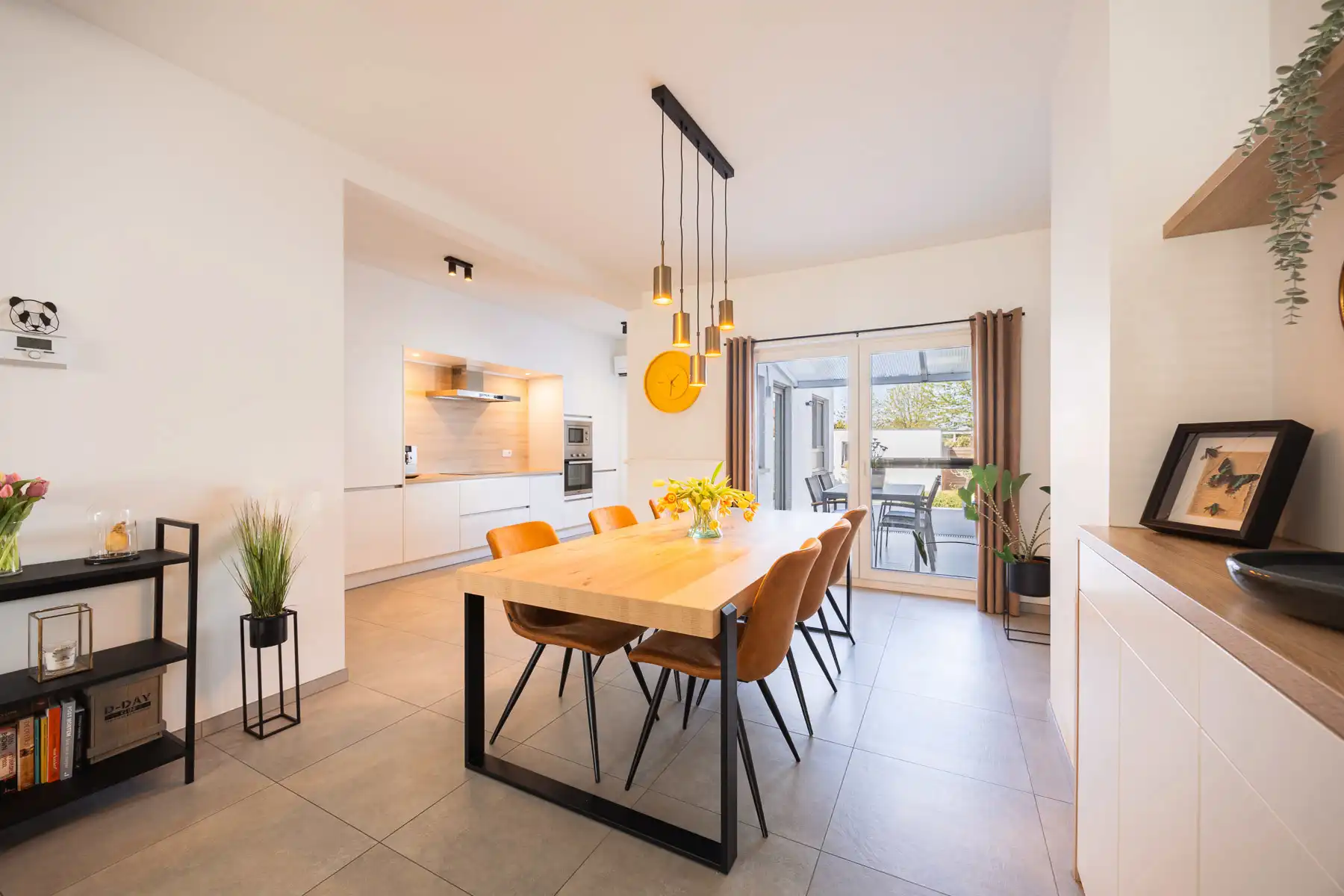 Gerenoveerde energiezuinige gezinswoning op een toplocatie foto 8