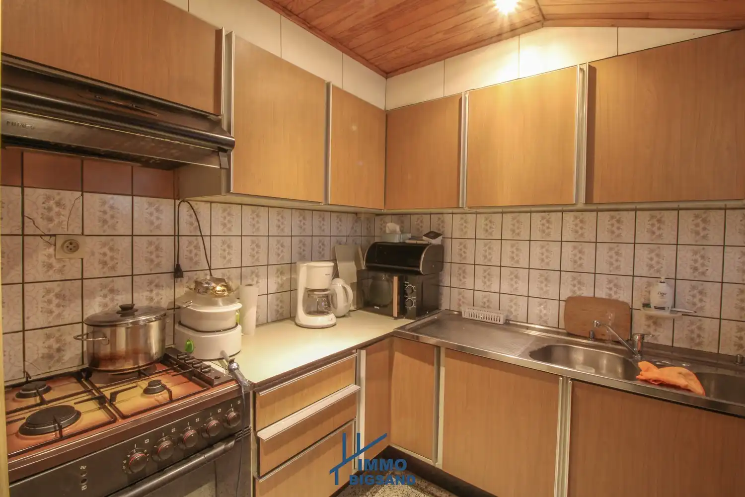 Te renoveren woning met uitweg te koop te Rekkem foto 10