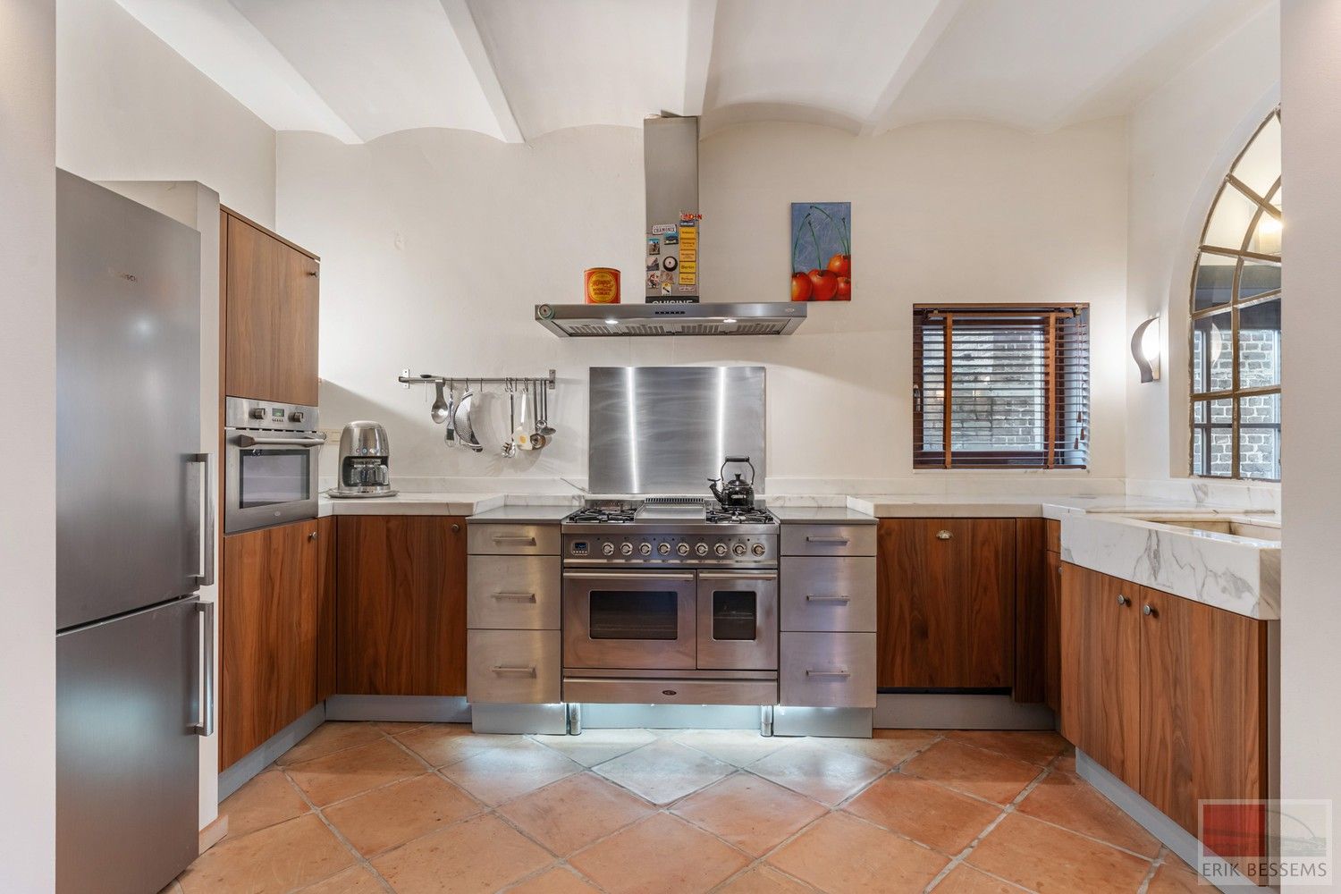 Prachtige gezinswoning met historie, 3 slaapkamers, royale badkamer en een super gezellige woonkamer met een woonoppervlakte van ca. 150m² foto 16