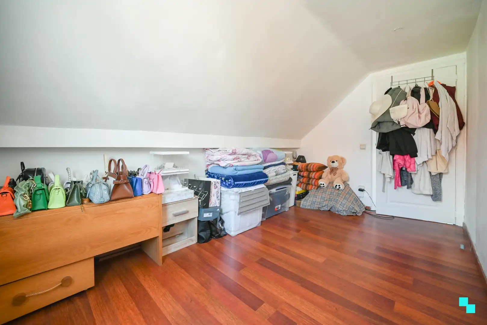 Instapklare woning met vijf slaapkamers nabij centrum Izegem foto 25