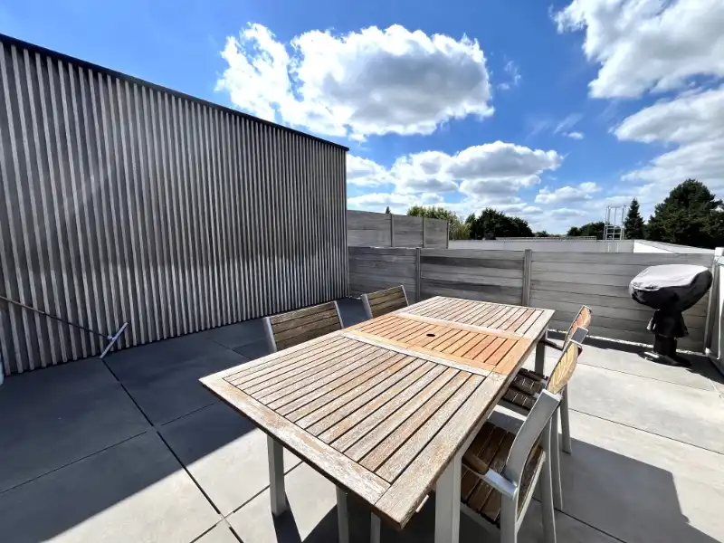 2 slaapkamer app met ruim terras en carport foto 16